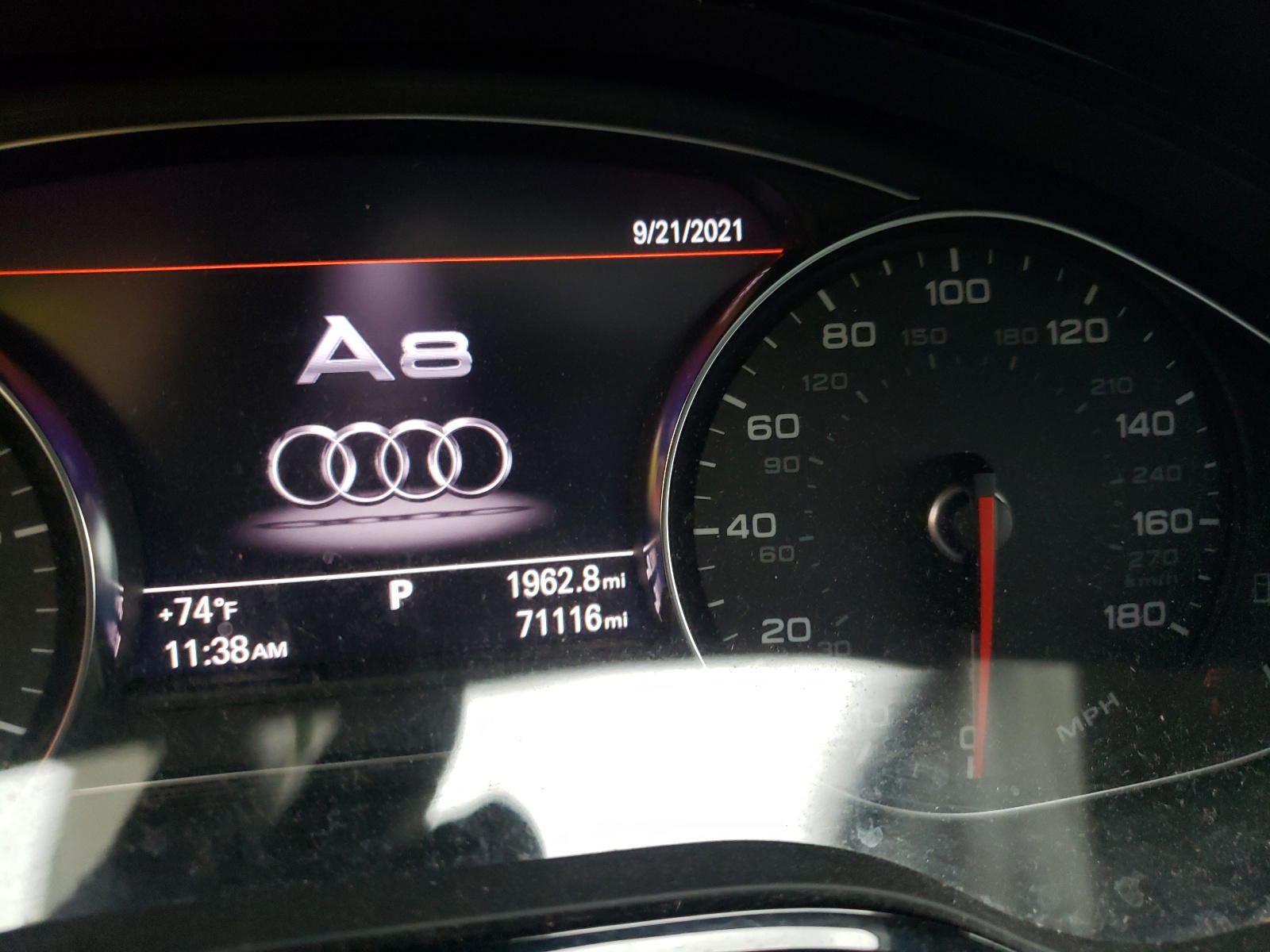 Photo 8 from auction – 2014 AUDI A8 L QUATT with VIN WAUR2AFDXEN004615