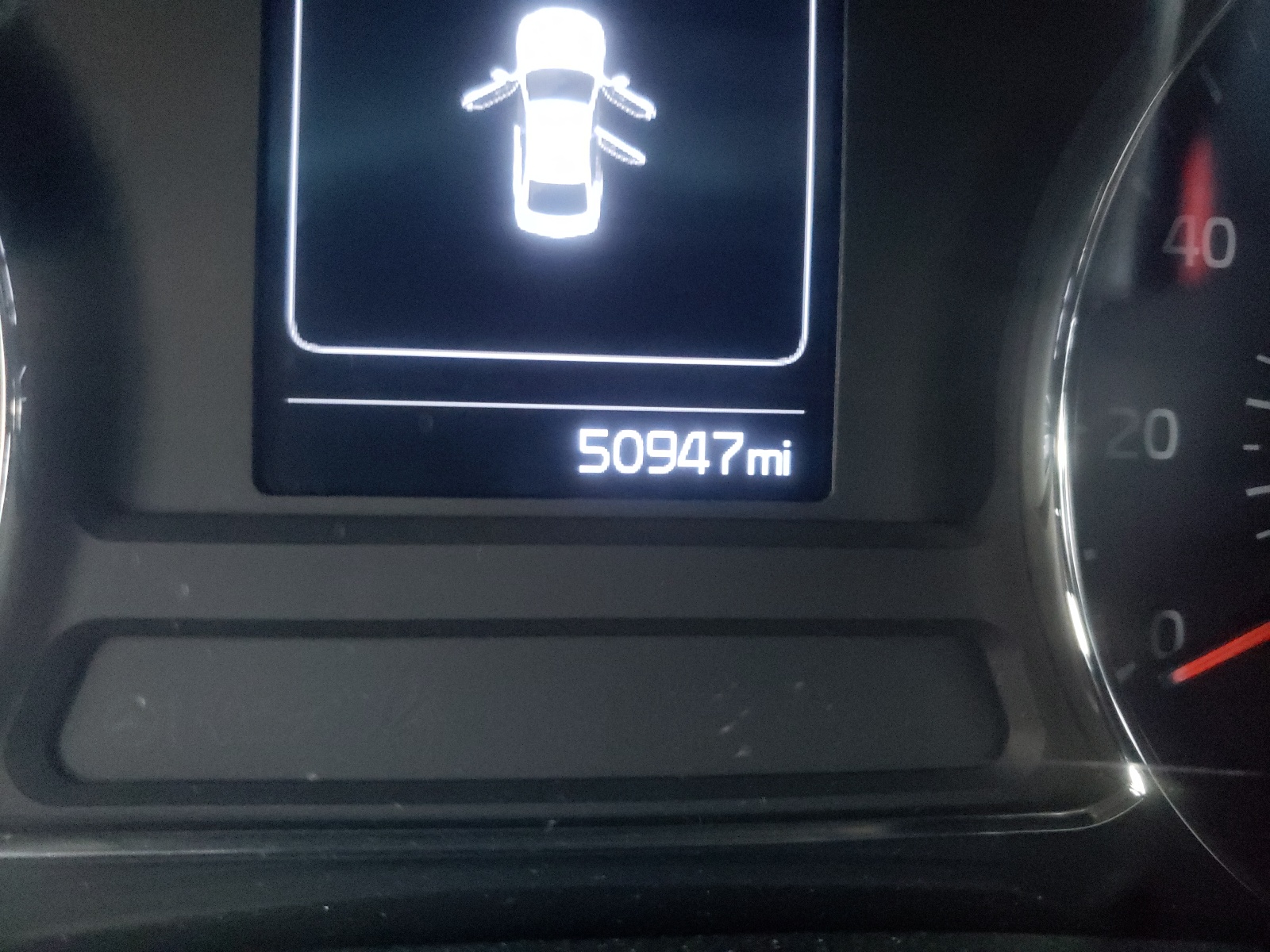 Zdjęcie 8 z aukcji – 2017 KIA FORTE LX z VIN 3KPFL4A73HE100634