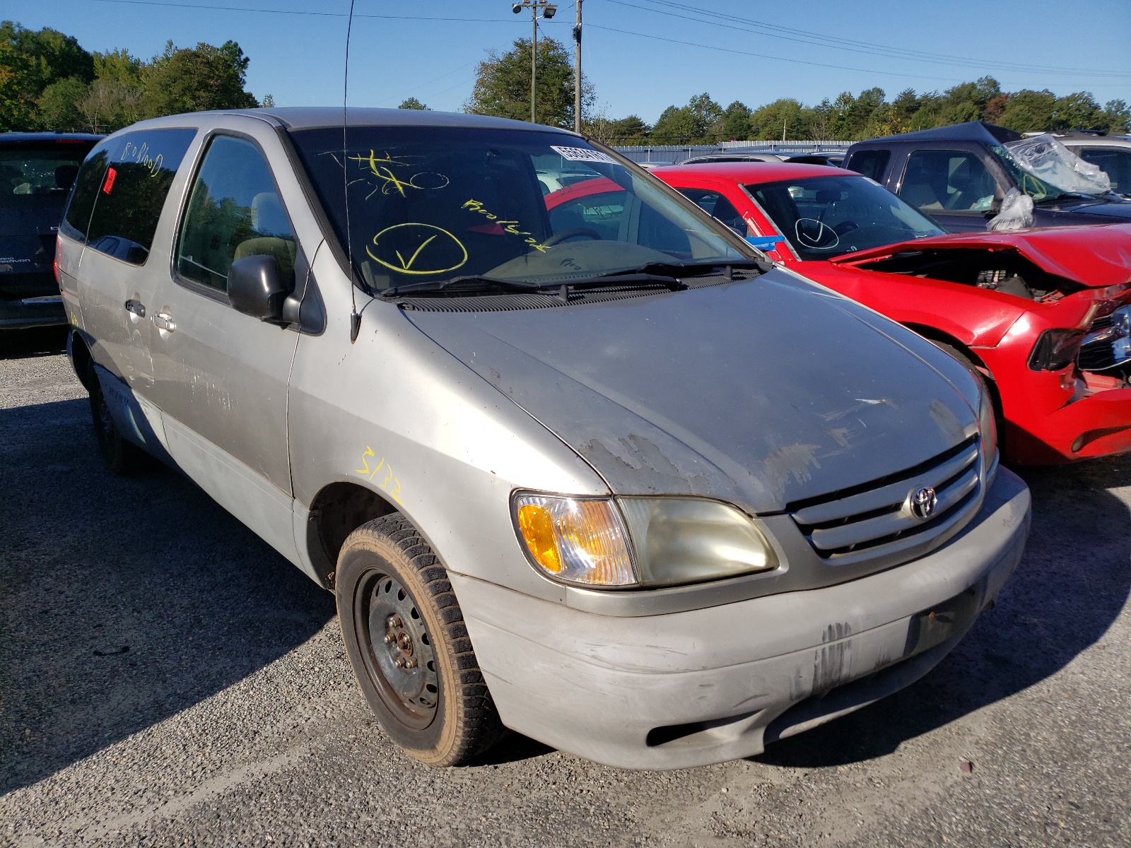 Photo 1 from auction – 2001 TOYOTA SIENNA CE with VIN 4T3ZF19C41U383639