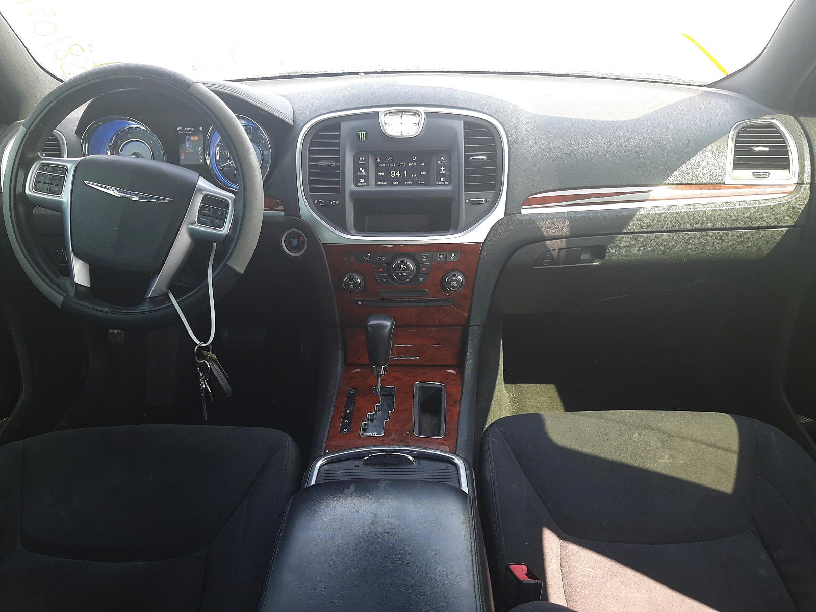 Photo 9 from auction – 2012 CHRYSLER 300 with VIN 2C3CCAAG0CH142536