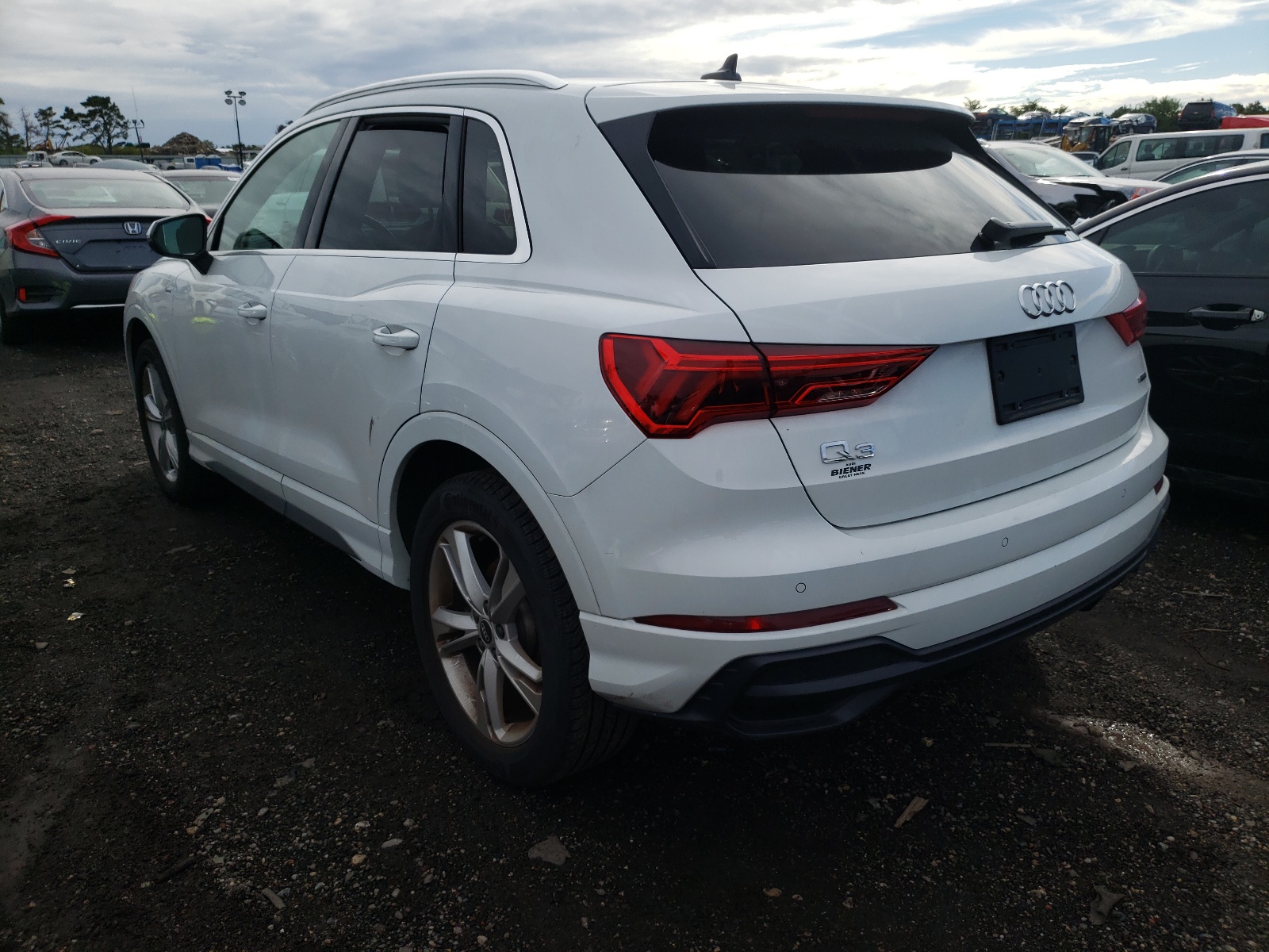 Photo 3 from auction – 2021 AUDI Q3 PREMIUM with VIN WA1DECF34M1023507