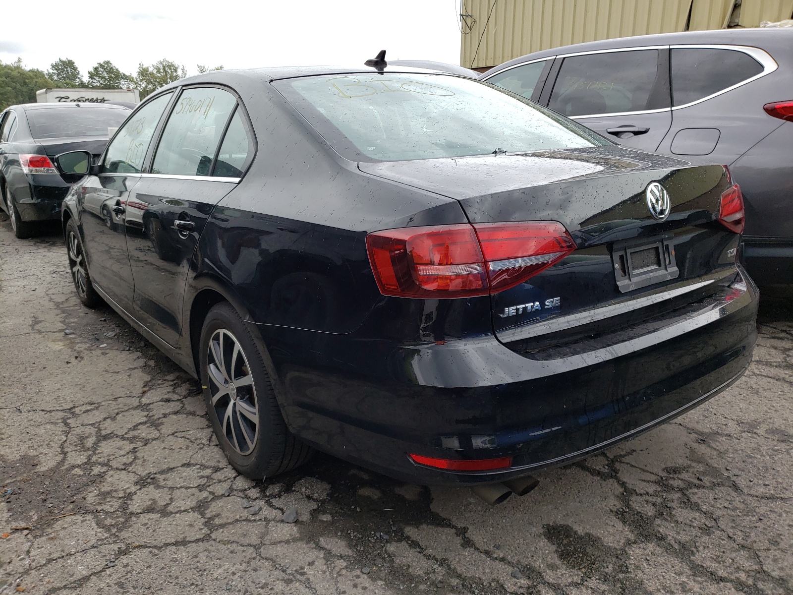 Photo 3 from auction – 2017 VOLKSWAGEN JETTA SE with VIN 3VWDB7AJ1HM401820