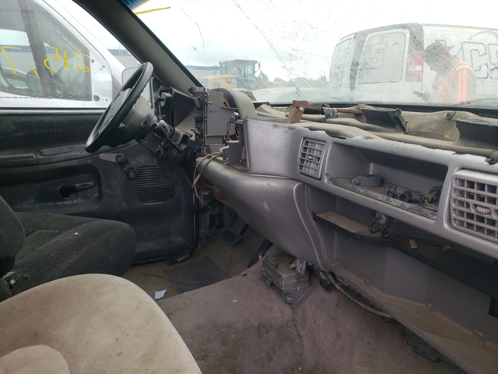 Photo 9 from auction – 1995 DODGE RAM 1500 with VIN 3B7HC13Y9SM171511
