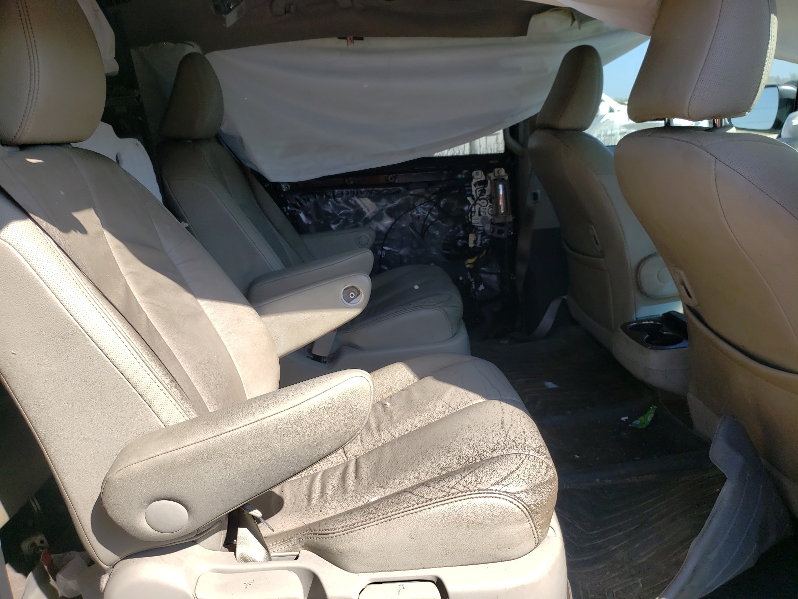 صورة رقم 6 من المزاد - 2013 TOYOTA SIENNA مع VIN 5TDDK3DC3DS056535