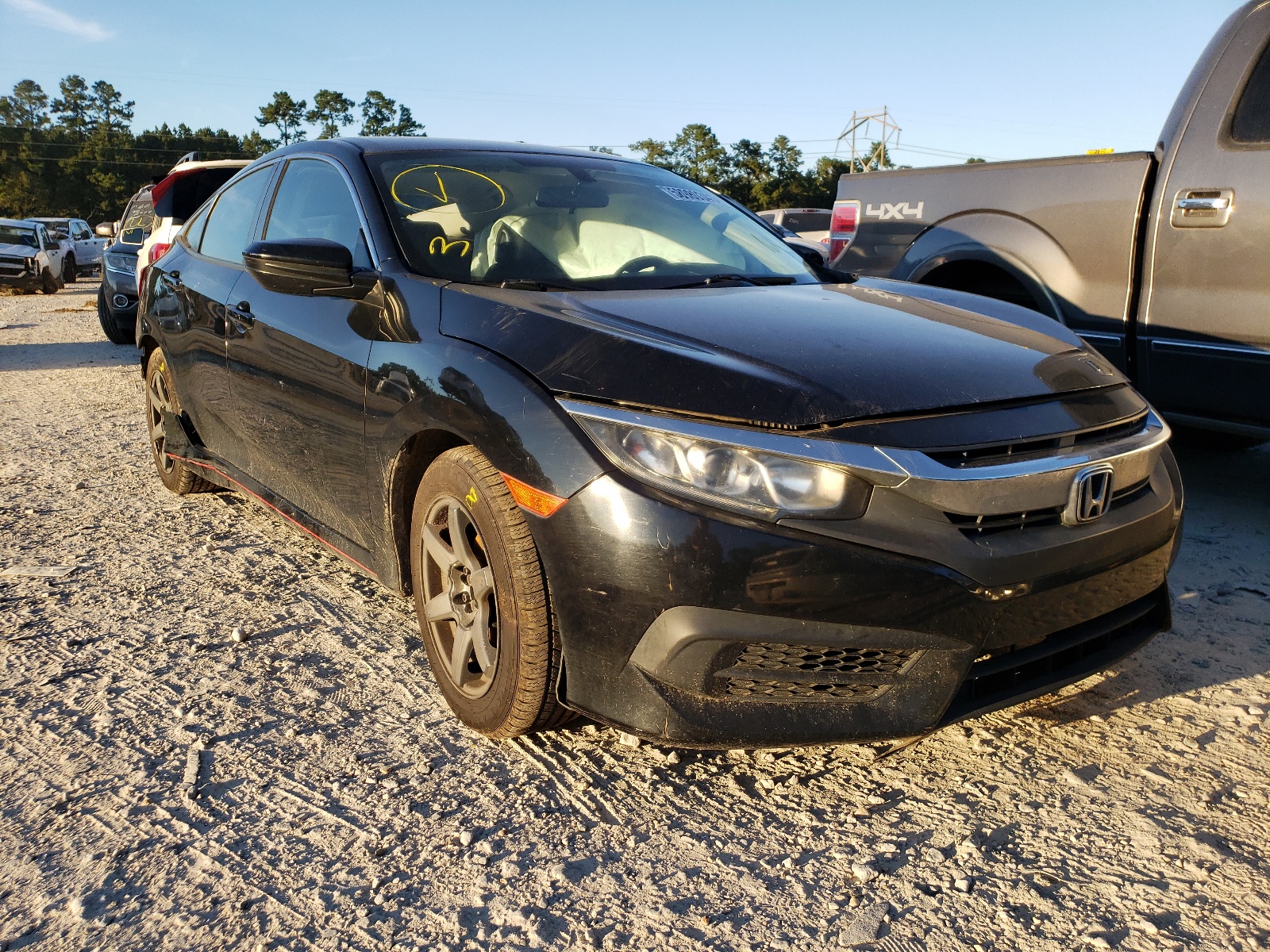 HONDA CIVIC LX 2016 with VIN 19XFC2E52GE032368 - Photo from auction