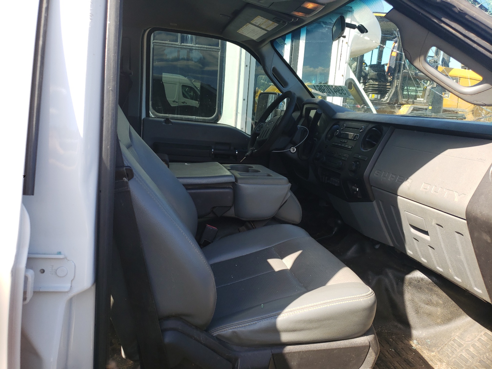 Photo 5 from auction – 2014 FORD F250 SUPER with VIN 1FT7W2B65EEB52568