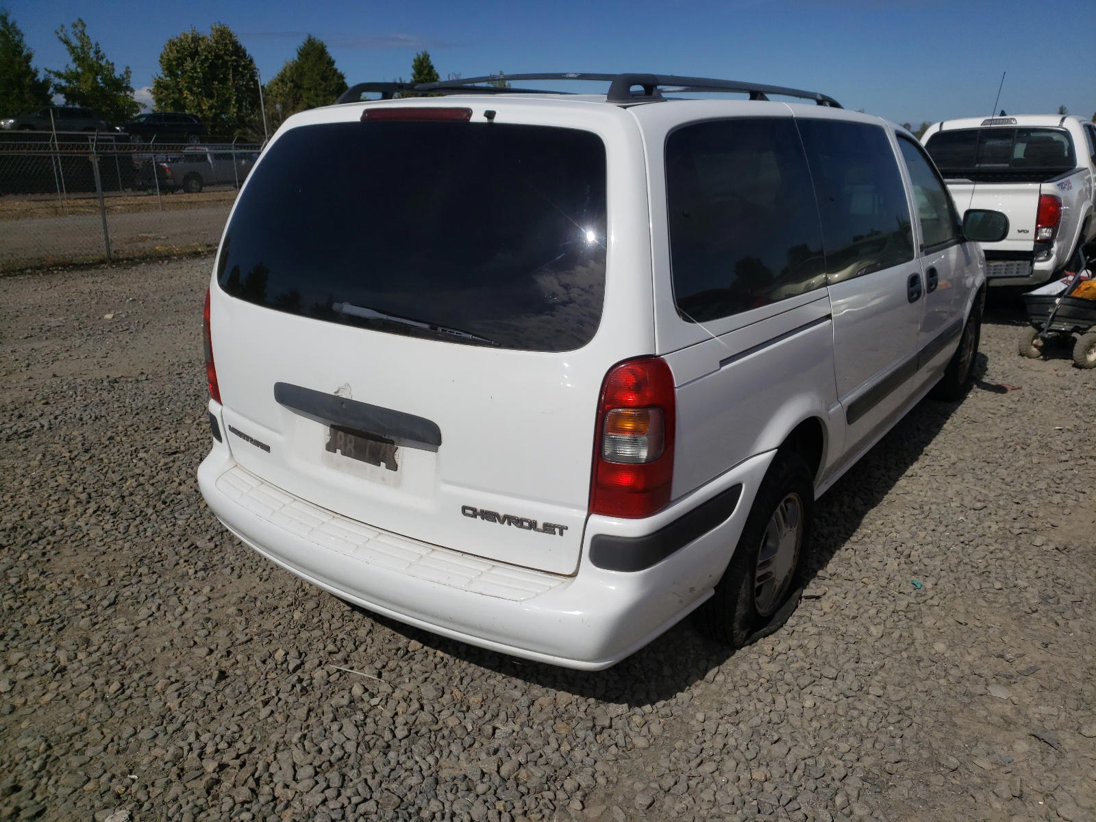 Photo 4 from auction – 2003 CHEVROLET VENTURE with VIN 1GNDX03E03D295948
