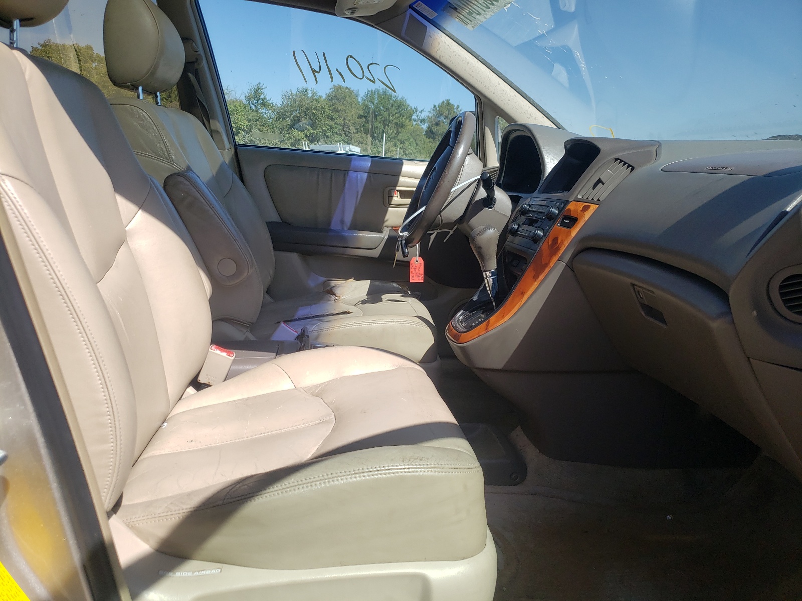 Photo 5 from auction – 1999 LEXUS RX 300 with VIN JT6GF10UXX0023518