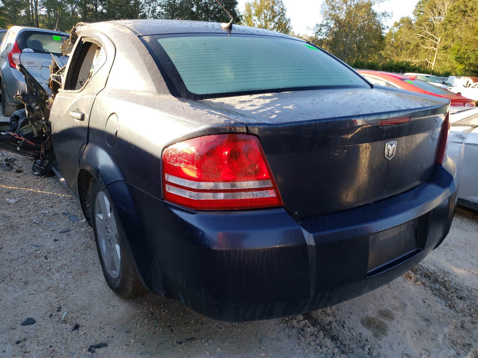 Photo 3 from auction – 2008 DODGE AVENGER with VIN 1B3LC46KX8N121767