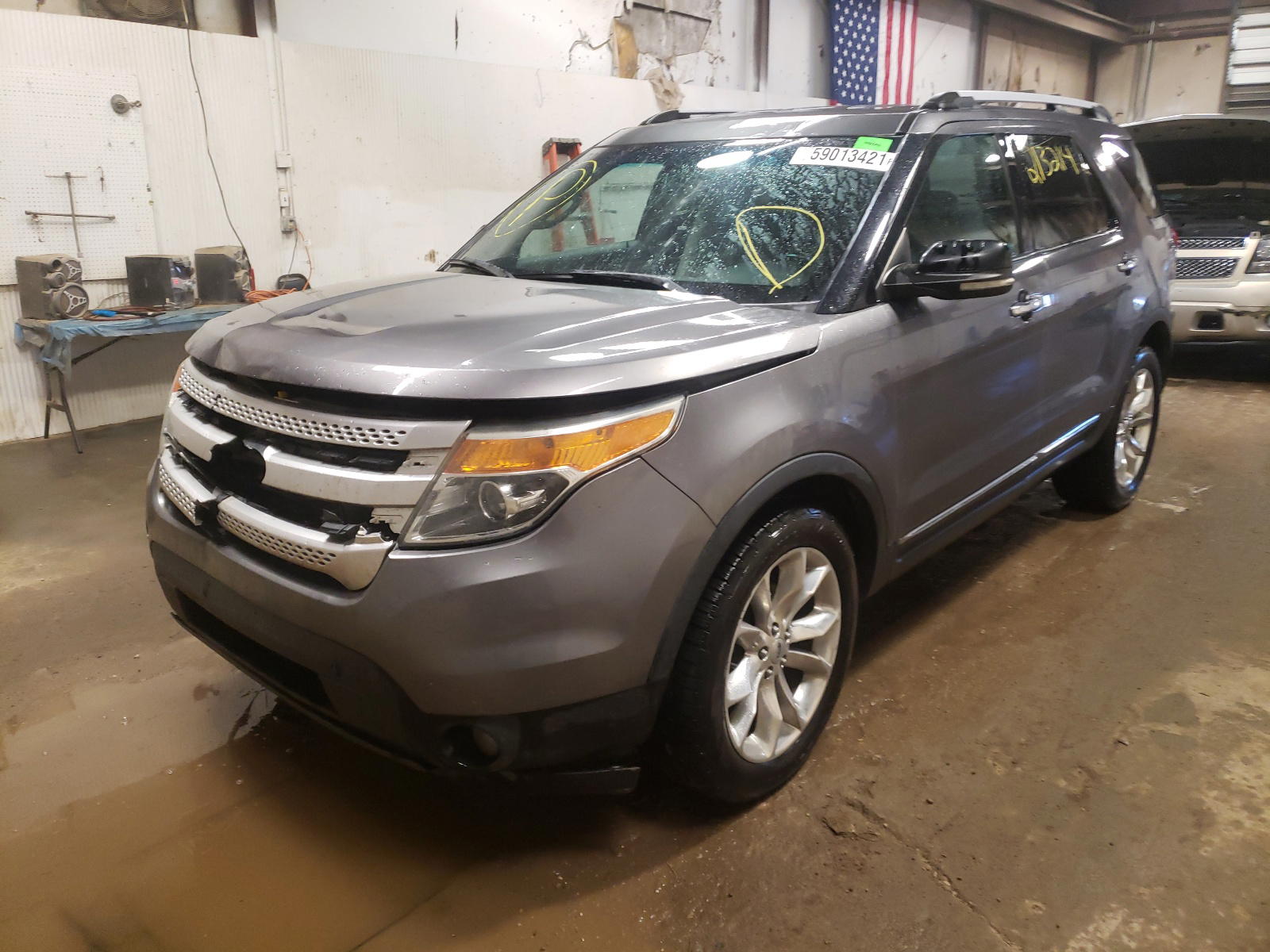 Photo 2 from auction – 2011 FORD EXPLORER X with VIN 1FMHK8D80BGA39740