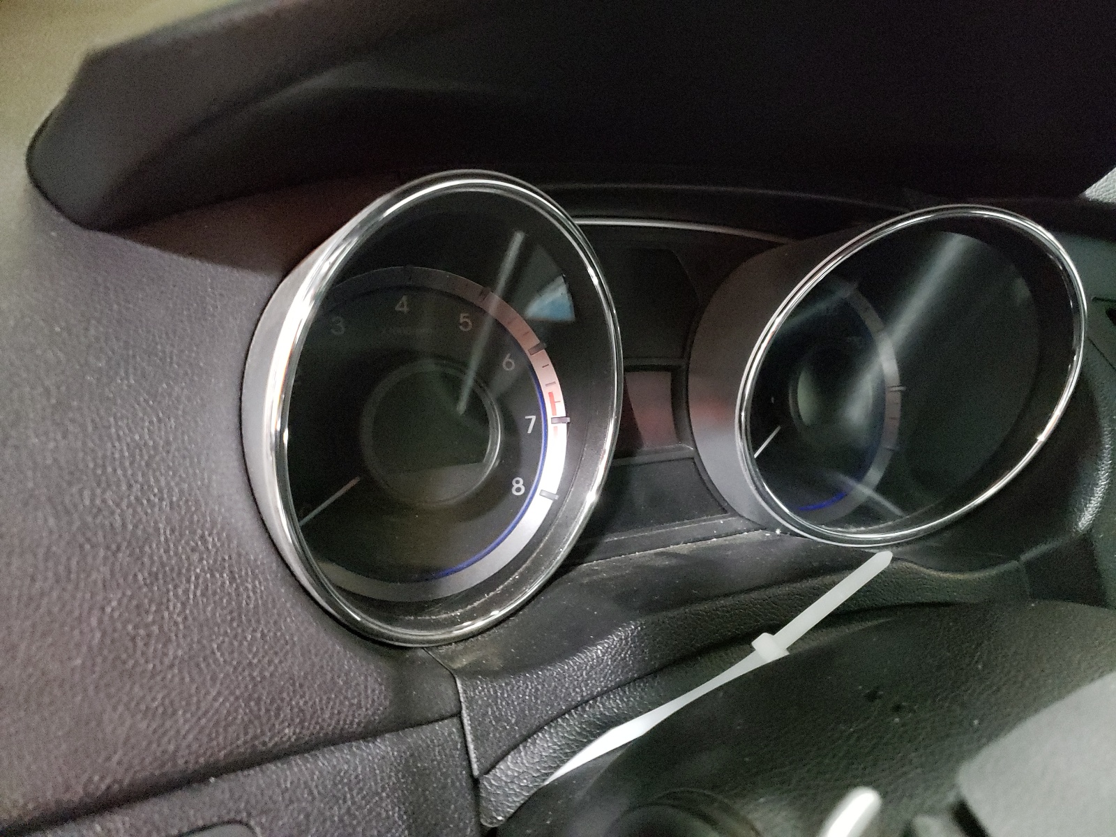 Photo 8 from auction – 2013 HYUNDAI SONATA SE with VIN 5NPEC4AB9DH765530