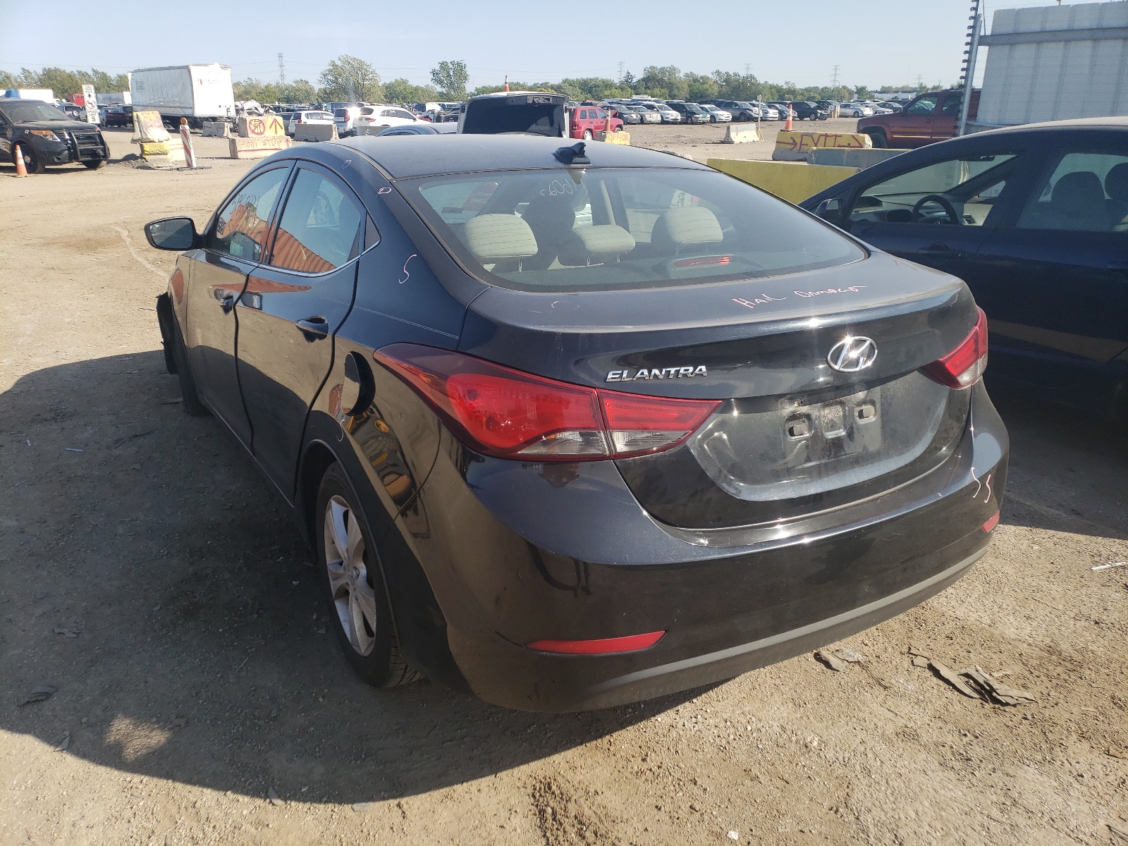Photo 3 from auction – 2016 HYUNDAI ELANTRA SE with VIN 5NPDH4AE7GH771564