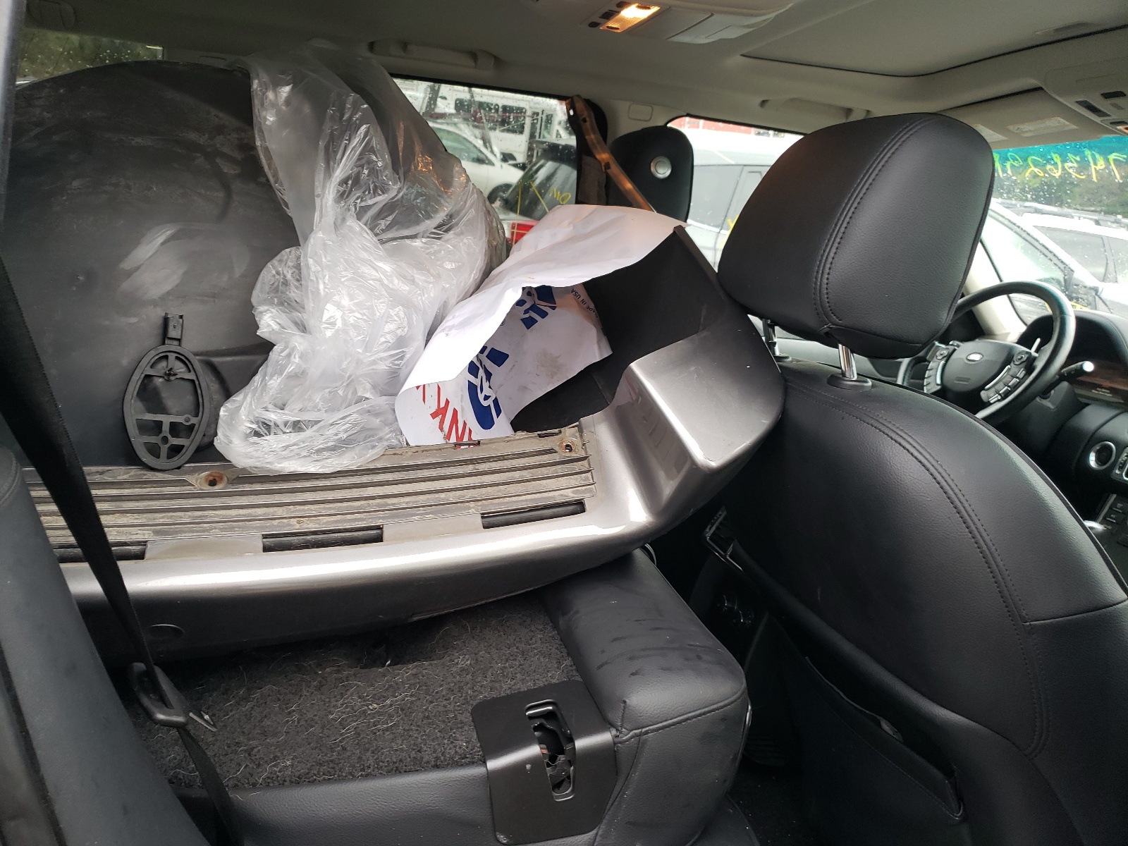Zdjęcie 6 z aukcji – 2011 LAND ROVER RANGE ROVE z VIN SALME1D46BA344492