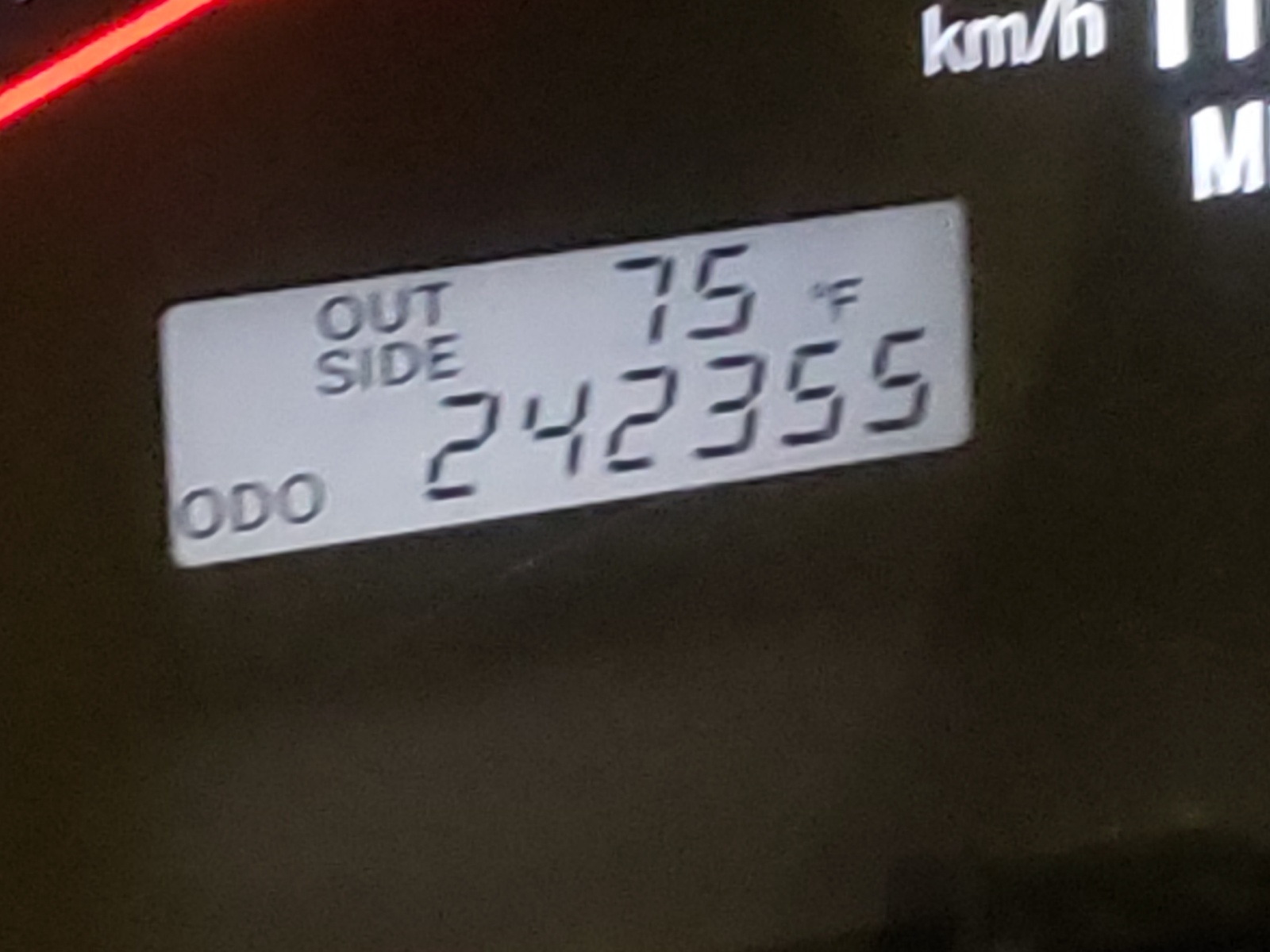 Photo 8 from auction – 2006 TOYOTA COROLLA CE with VIN JTDBR32E360075163