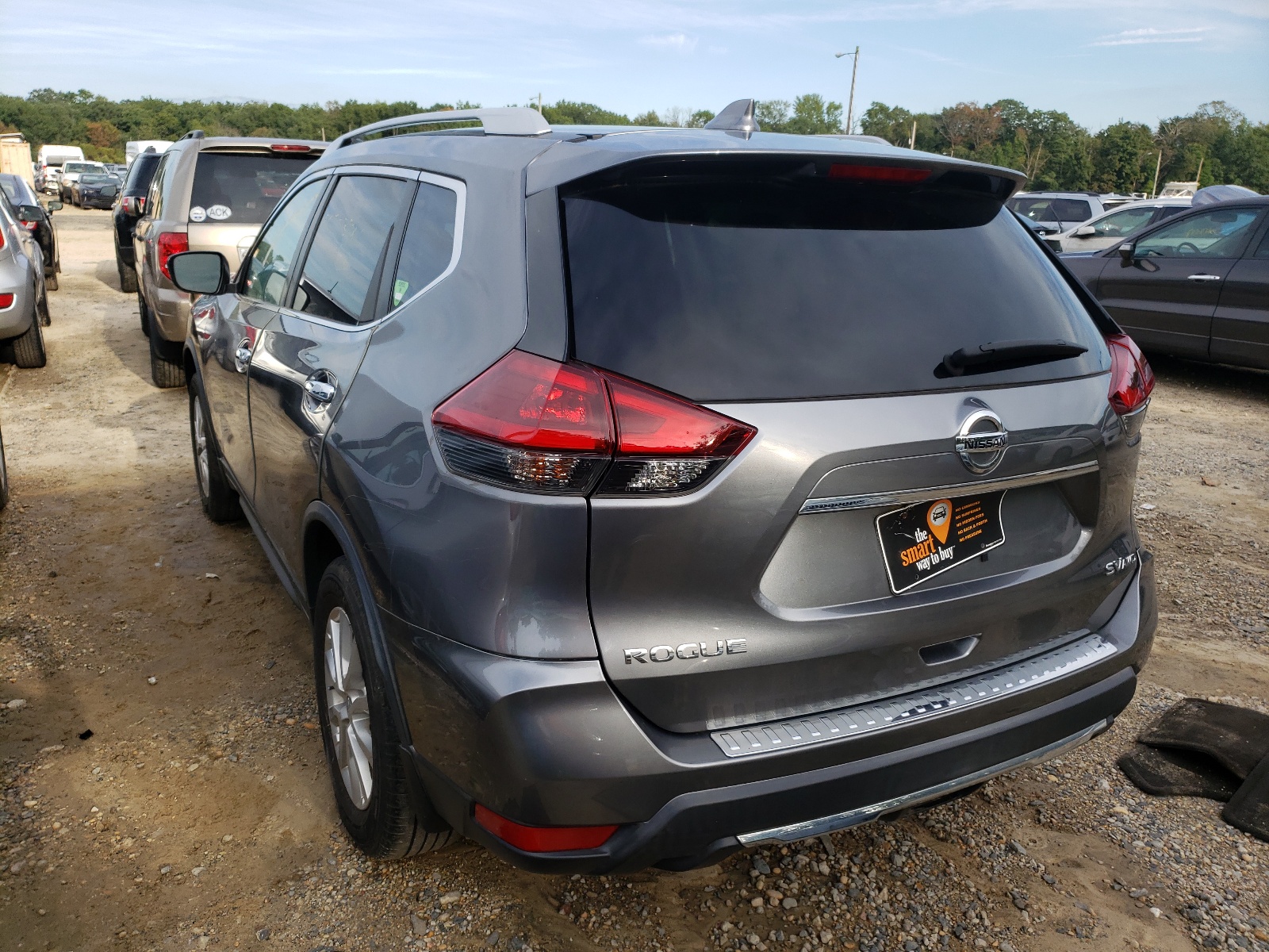 Photo 3 from auction – 2018 NISSAN ROGUE S with VIN KNMAT2MV9JP611764