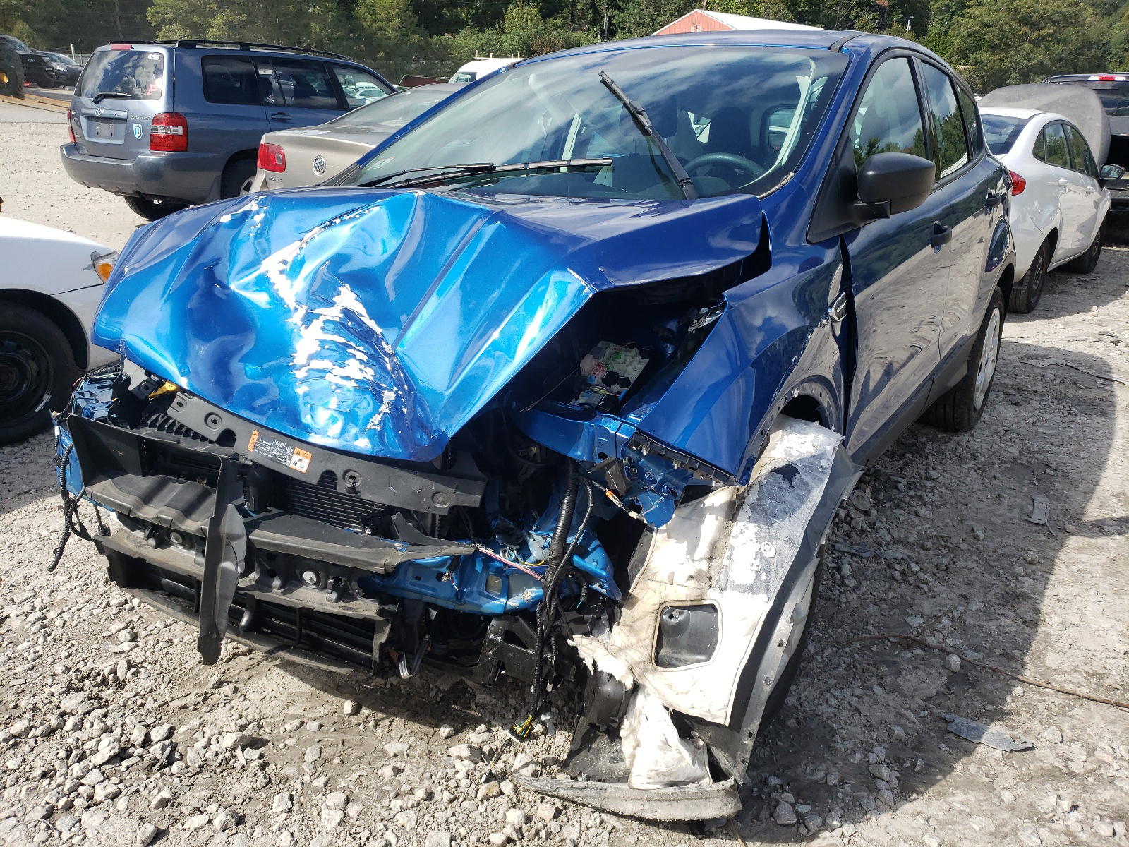 Photo 2 from auction – 2017 FORD ESCAPE S with VIN 1FMCU0F76HUD71007
