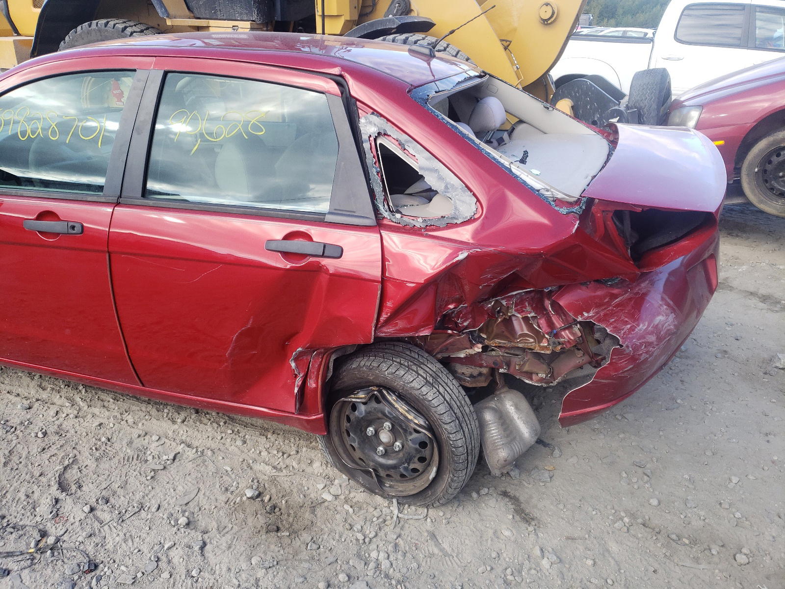 Photo 9 from auction – 2011 FORD FOCUS S with VIN 1FAHP3EN3BW110521