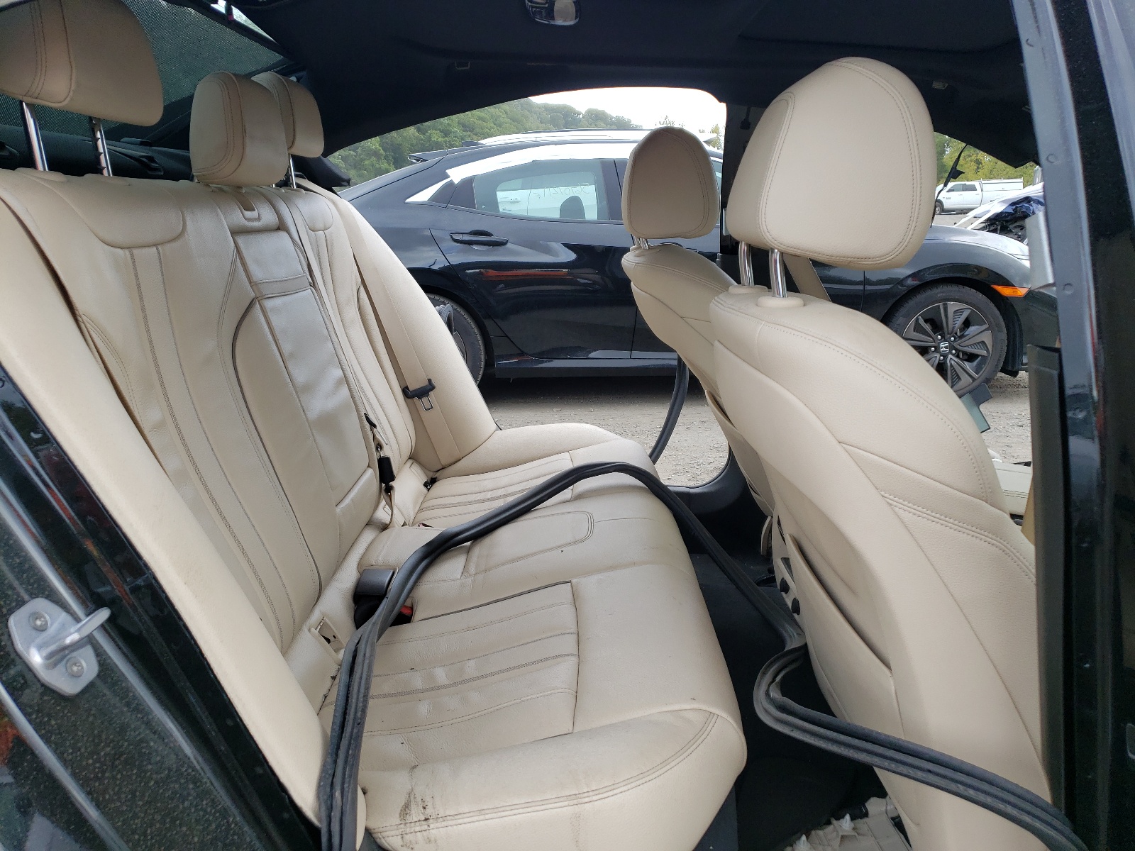 Photo 6 from auction – 2017 BMW 540 XI with VIN WBAJE7C37HWA03541