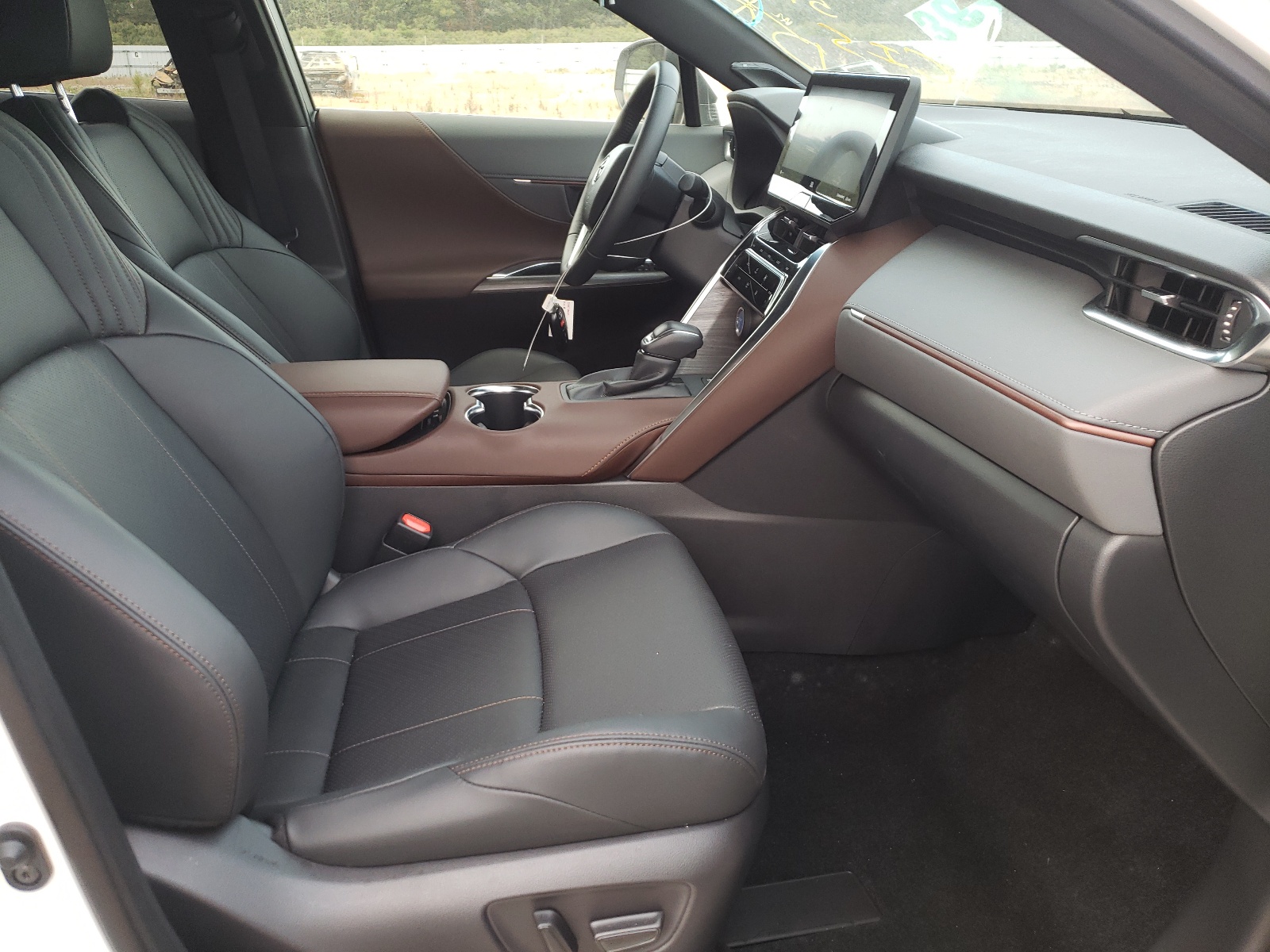 Photo 5 from auction – 2021 TOYOTA VENZA LE with VIN JTEAAAAH1MJ043494