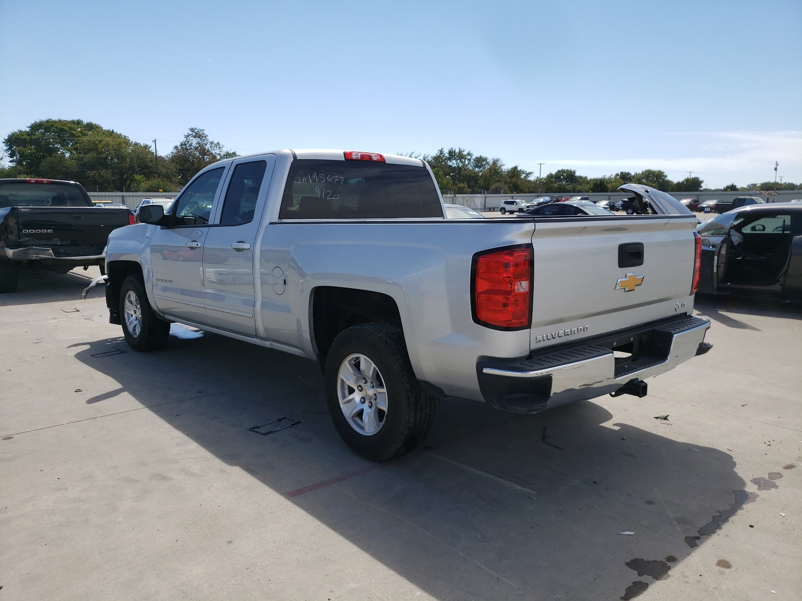 Photo 3 from auction – 2015 CHEVROLET SILVERADO with VIN 1GCRCREH5FZ387392