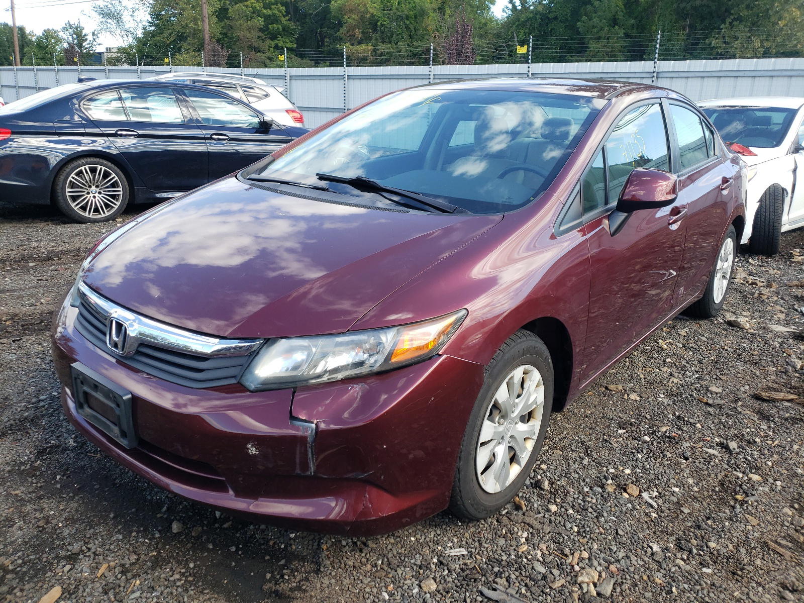 Photo 2 from auction – 2012 HONDA CIVIC LX with VIN 2HGFB2F52CH596216