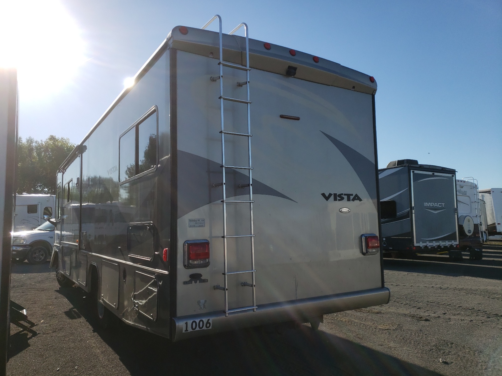 Photo 3 from auction – 2011 WINNEBAGO MOTORHOME with VIN 5B4MP67G7B3440145