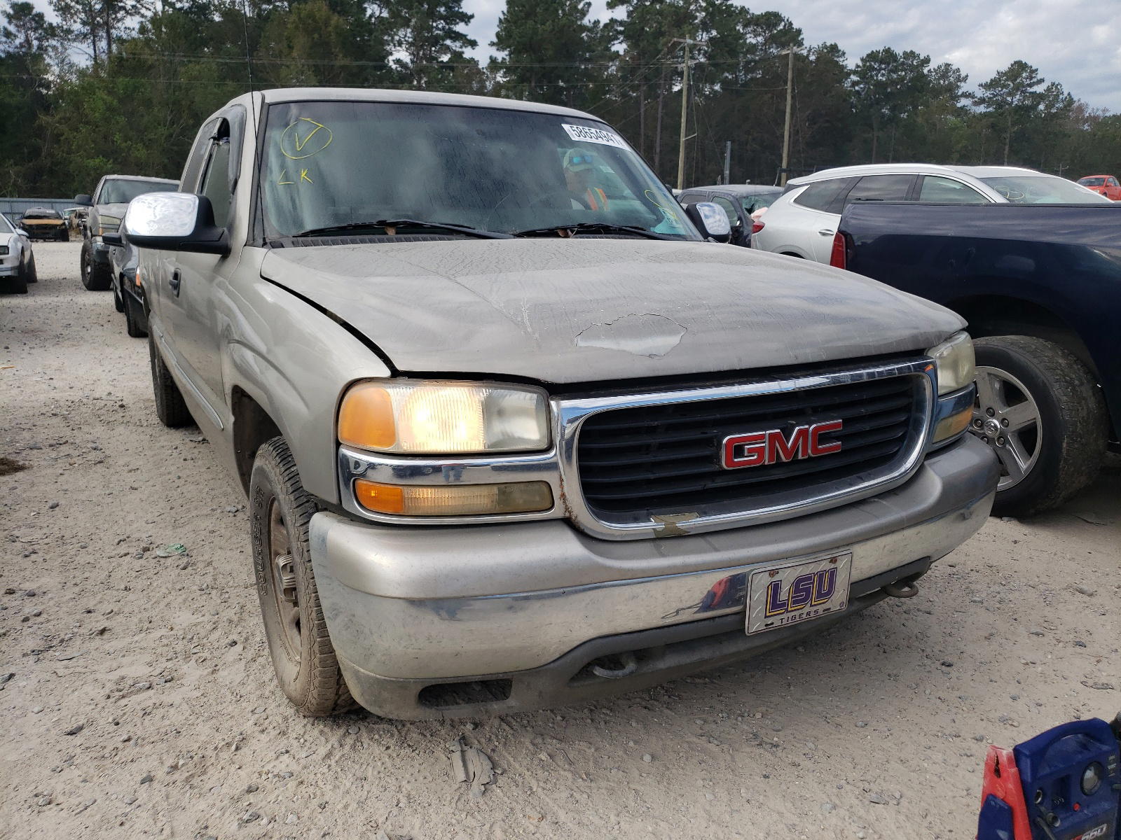 GMC NEW SIERRA 2001 with VIN 2GTEC19T911278286 - Photo from auction
