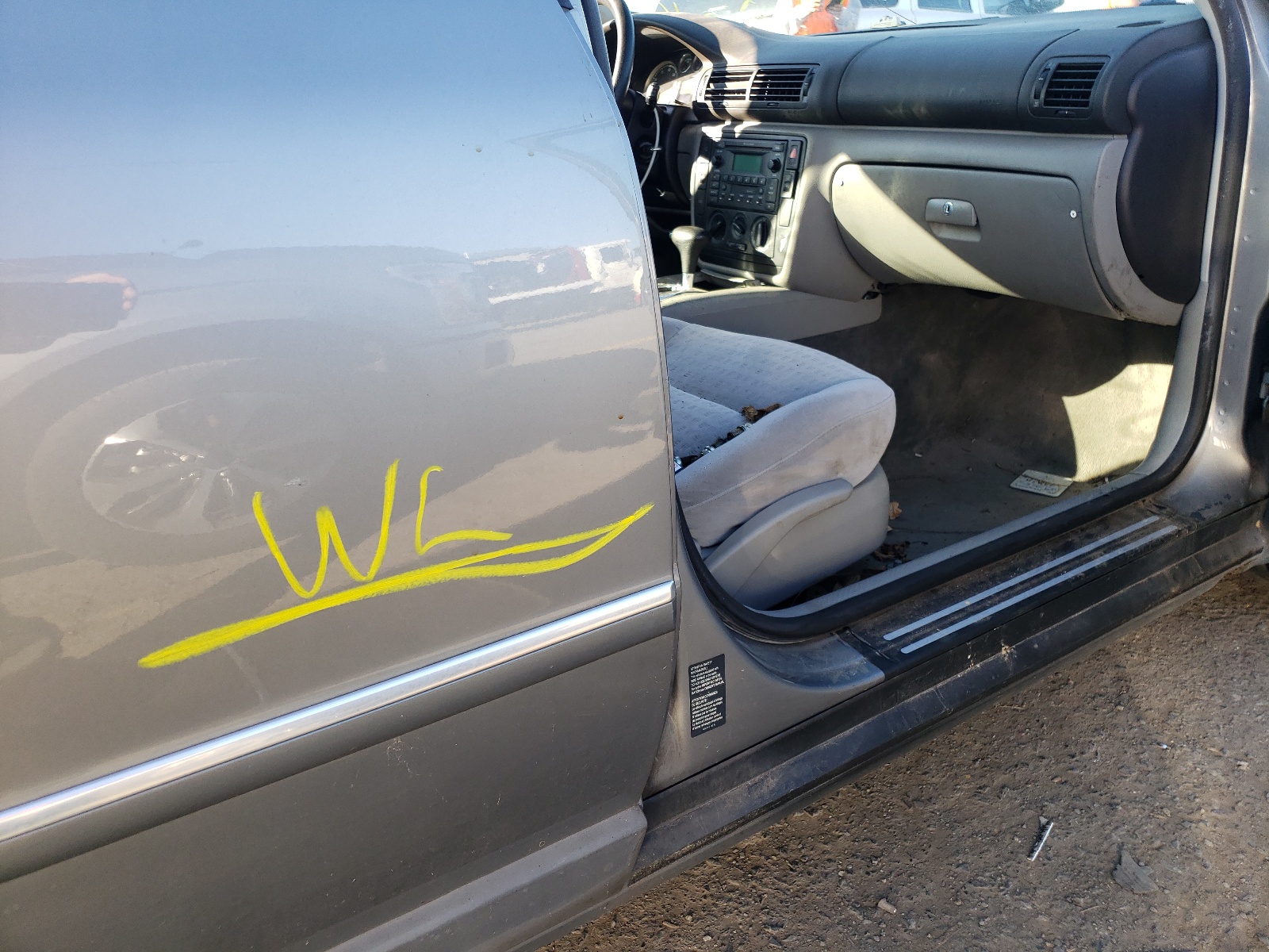 Photo 9 from auction – 2002 VOLKSWAGEN PASSAT GLS with VIN WVWPD63B12P442735