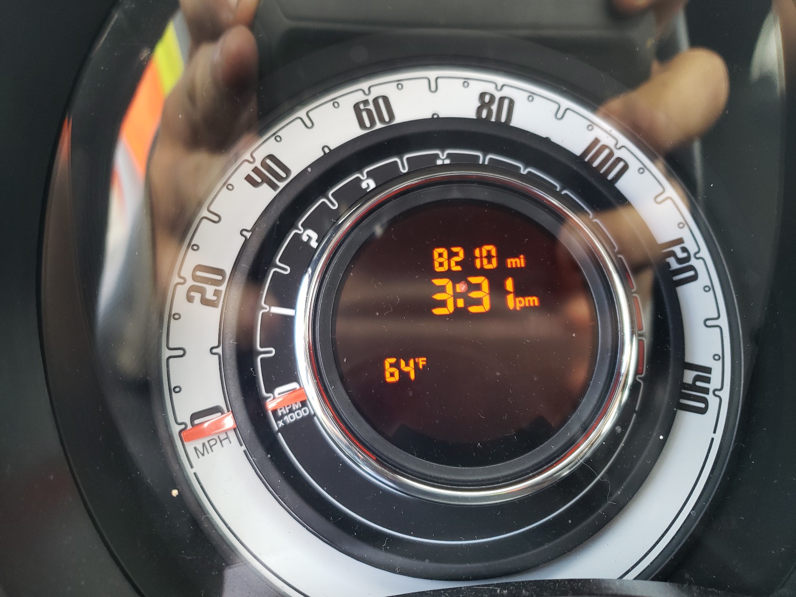 Photo 8 from auction – 2013 FIAT 500 LOUNGE with VIN 3C3CFFER4DT718427