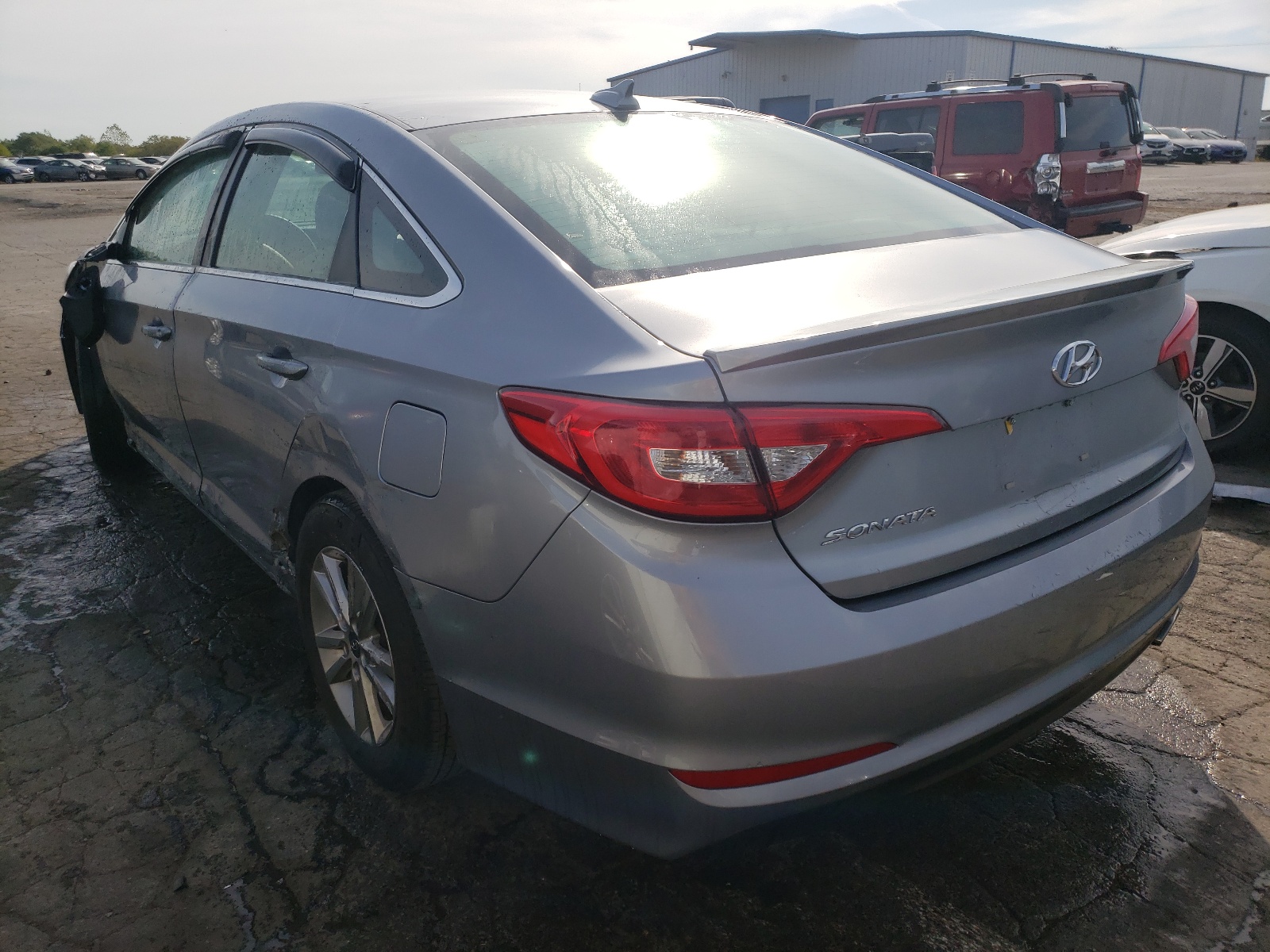 Photo 3 from auction – 2015 HYUNDAI SONATA SE with VIN 5NPE24AF7FH009302