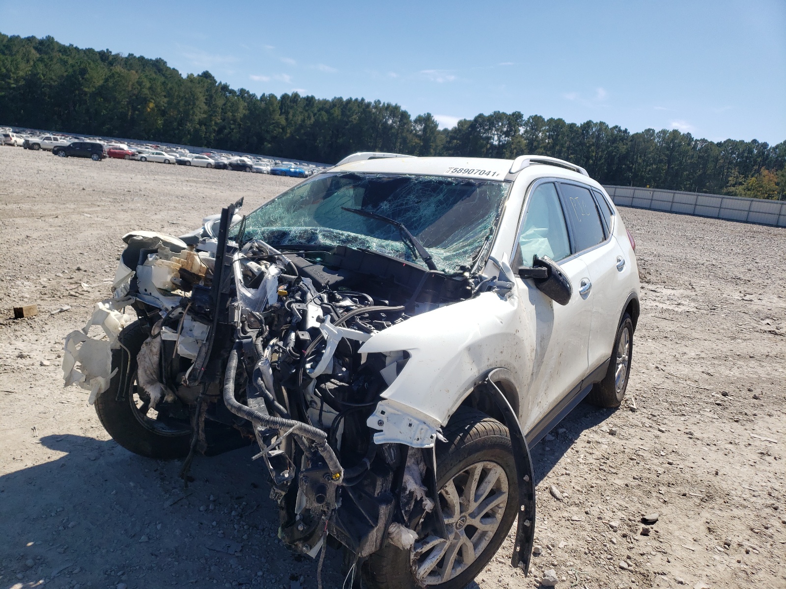 Photo 2 from auction – 2019 NISSAN ROGUE S with VIN KNMAT2MTXKP516937
