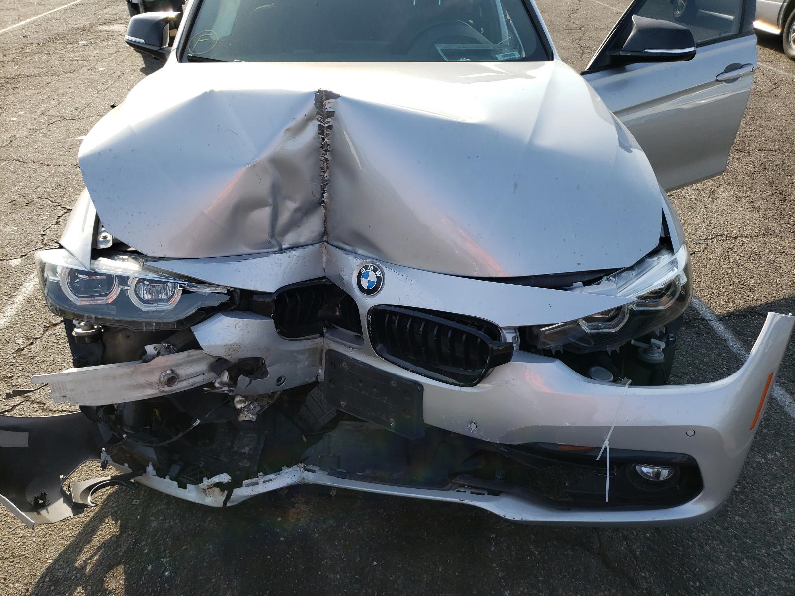 Photo 7 from auction – 2018 BMW 330E with VIN WBA8E1C57JA178014