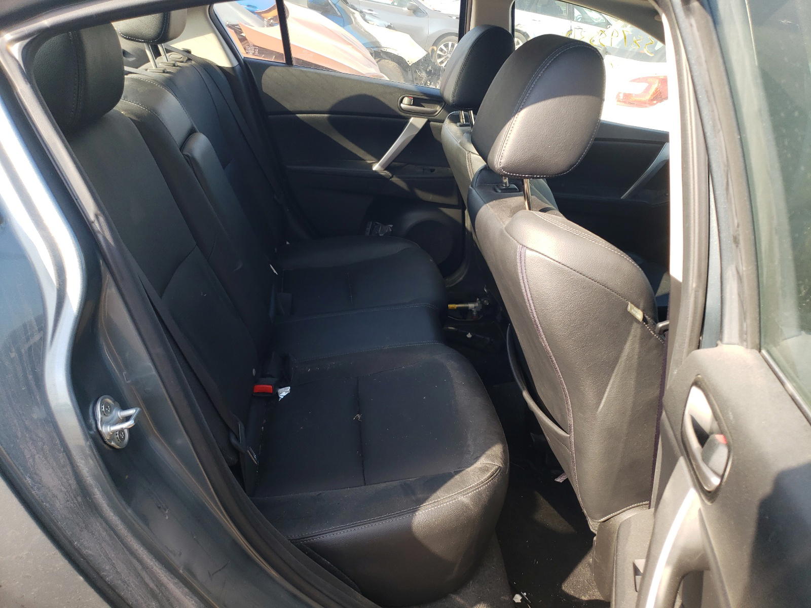 Photo 6 from auction – 2012 MAZDA 3 I with VIN JM1BL1W75C1620772