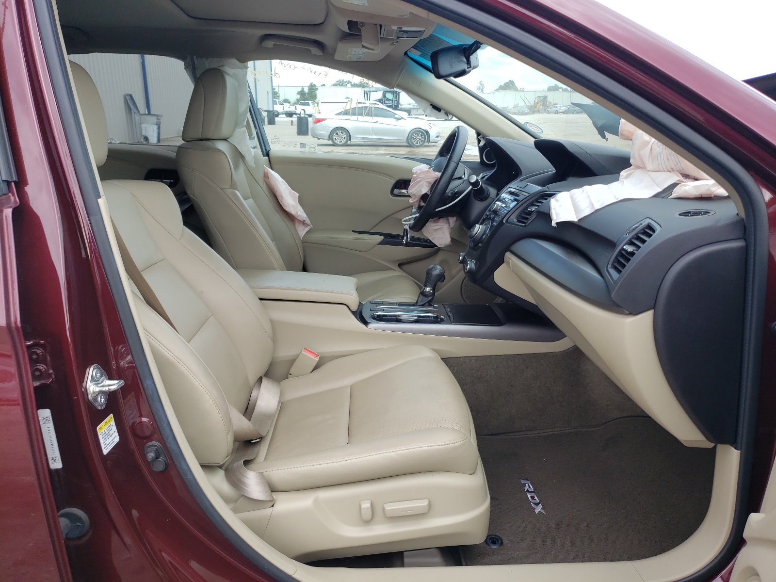Photo 5 from auction – 2015 ACURA RDX TECHNO with VIN 5J8TB3H51FL012918