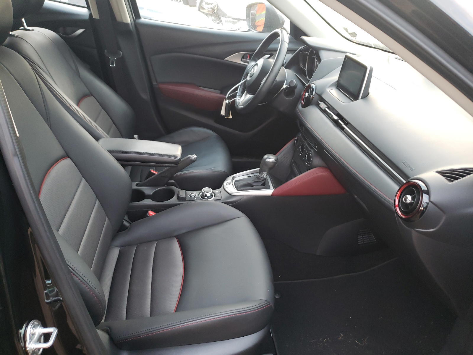 Photo 5 from auction – 2016 MAZDA CX-3 TOURI with VIN JM1DKBC79G0122964