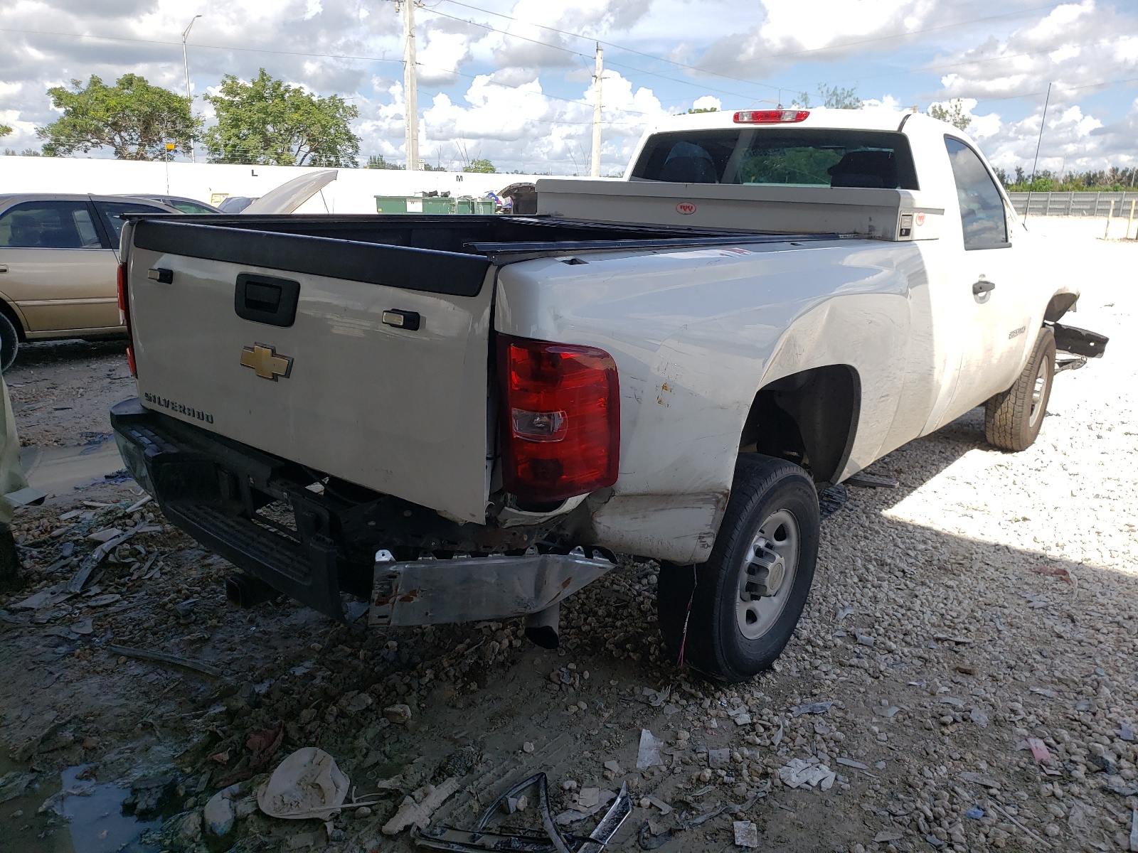 Photo 4 from auction – 2010 CHEVROLET SILVERADO with VIN 1GC3CVBG5AF156979