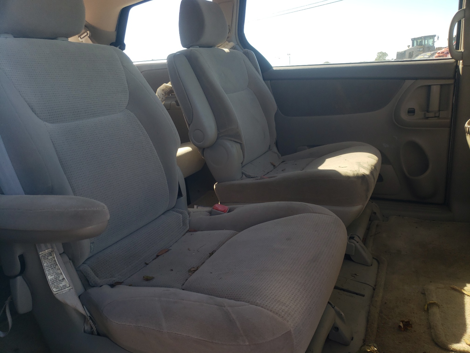 Photo 6 from auction – 2004 TOYOTA SIENNA with VIN 5TDZA23CX4S057511