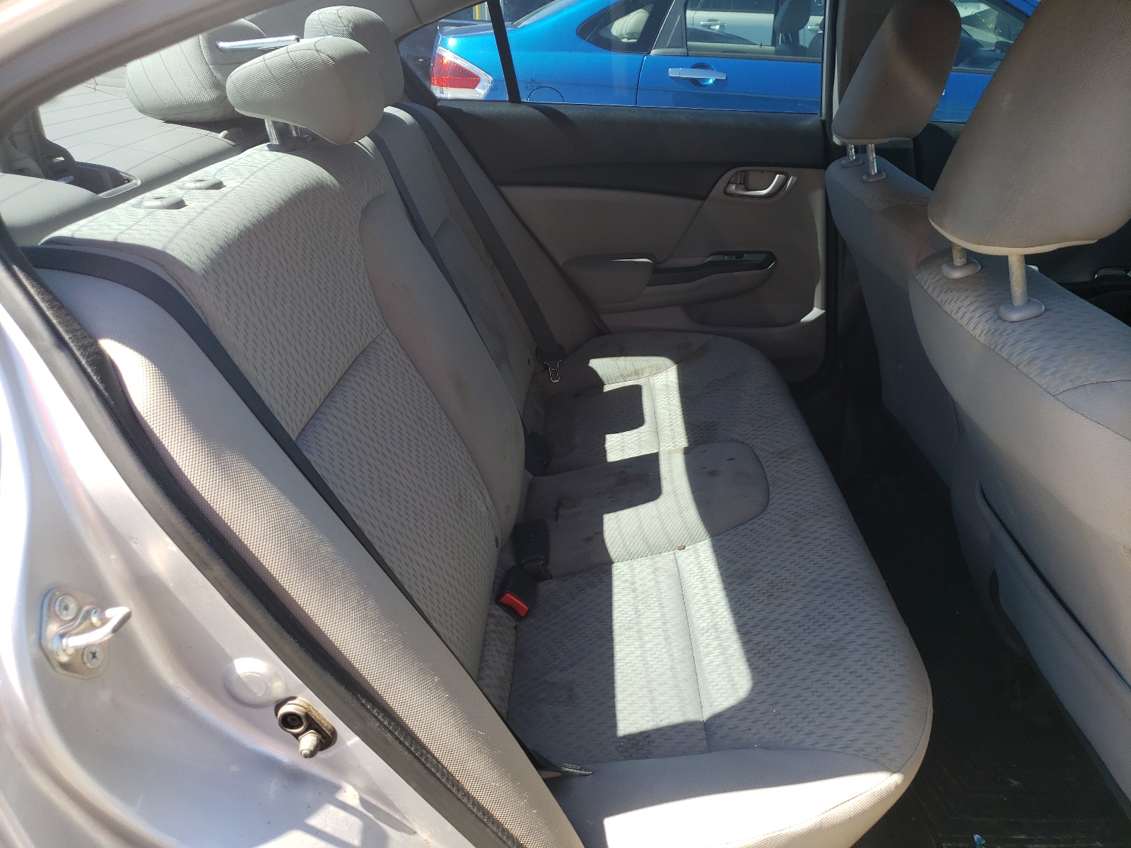 Photo 6 from auction – 2014 HONDA CIVIC LX with VIN 19XFB2F56EE049690