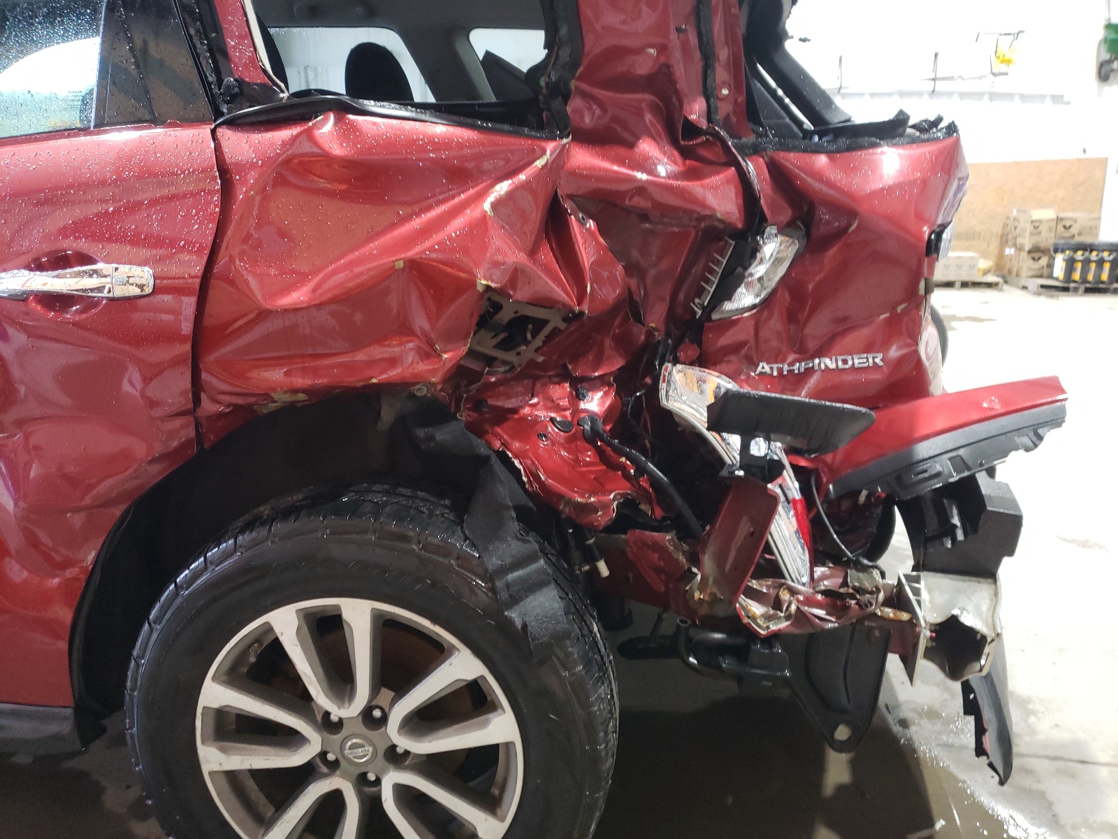 Photo 9 from auction – 2013 NISSAN PATHFINDER with VIN 5N1AR2MM1DC604031