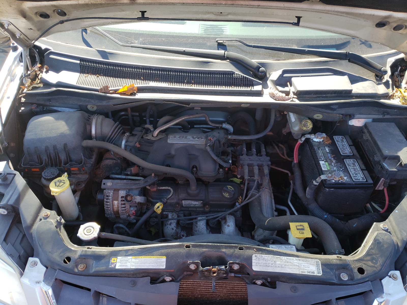 Photo 7 from auction – 2010 CHRYSLER TOWN & COU with VIN 2A4RR5D17AR369937