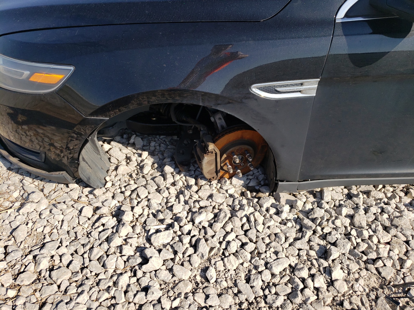 Foto 9 de la subasta – 2015 FORD TAURUS SEL con VIN 1FAHP2H86FG170485