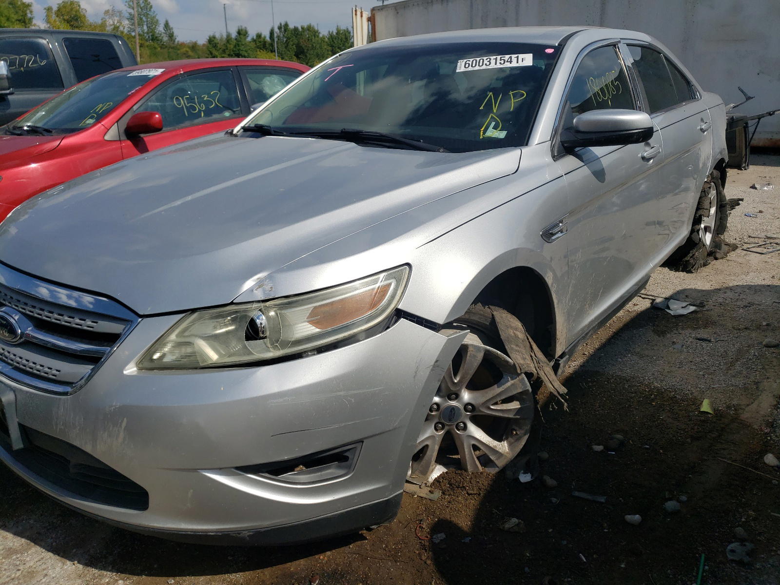 Photo 9 from auction – 2010 FORD TAURUS SEL with VIN 1FAHP2EW9AG112074