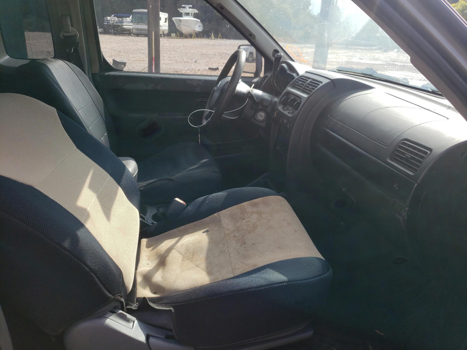 Photo 5 from auction – 2002 NISSAN FRONTIER with VIN 1N6DD26S72C363338