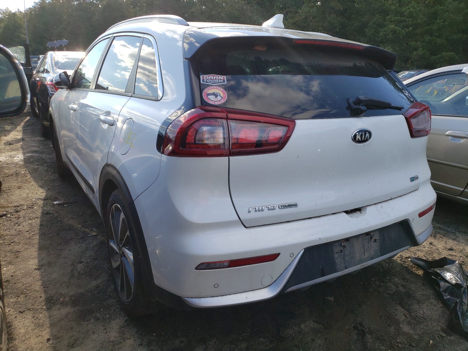 Photo 3 from auction – 2017 KIA NIRO EX TO with VIN KNDCE3LC1H5049891