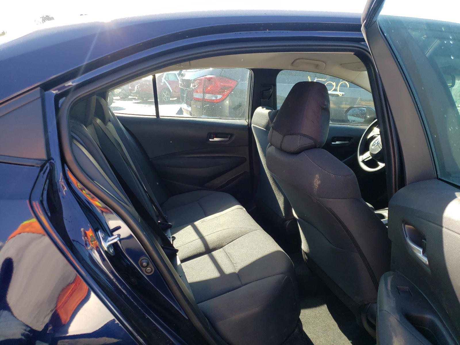Photo 6 from auction – 2021 TOYOTA COROLLA LE with VIN 5YFEPMAE9MP226505