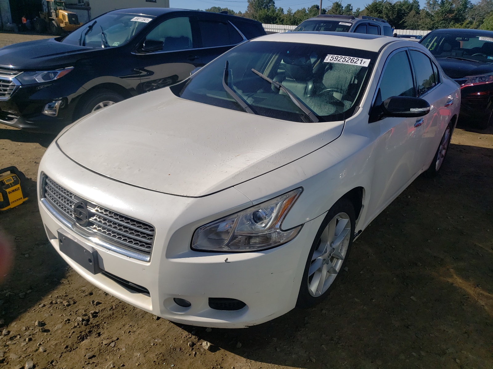 Photo 2 from auction – 2010 NISSAN MAXIMA S with VIN 1N4AA5APXAC833143