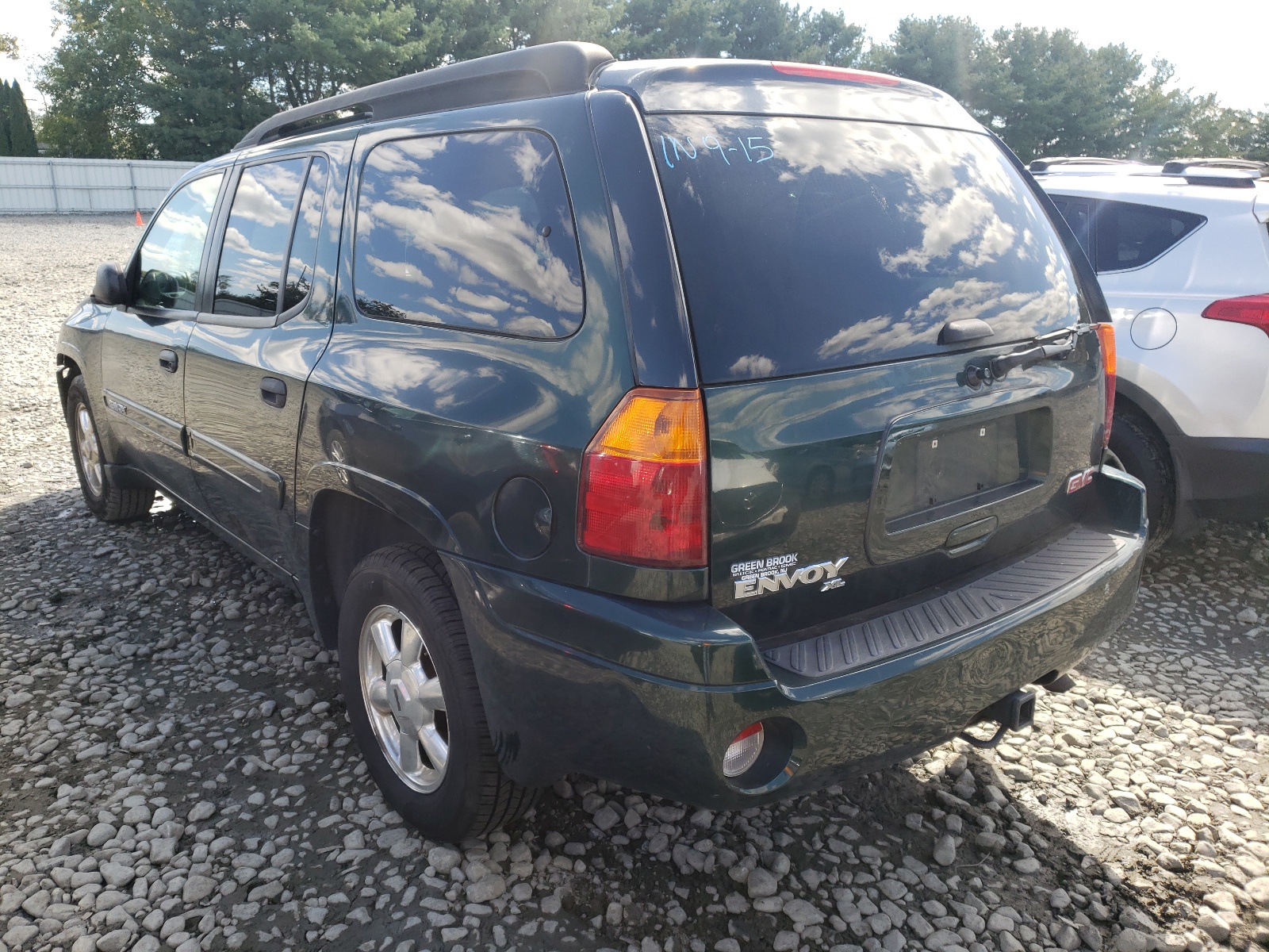 Photo 3 from auction – 2004 GMC ENVOY XL with VIN 1GKET16S746226247