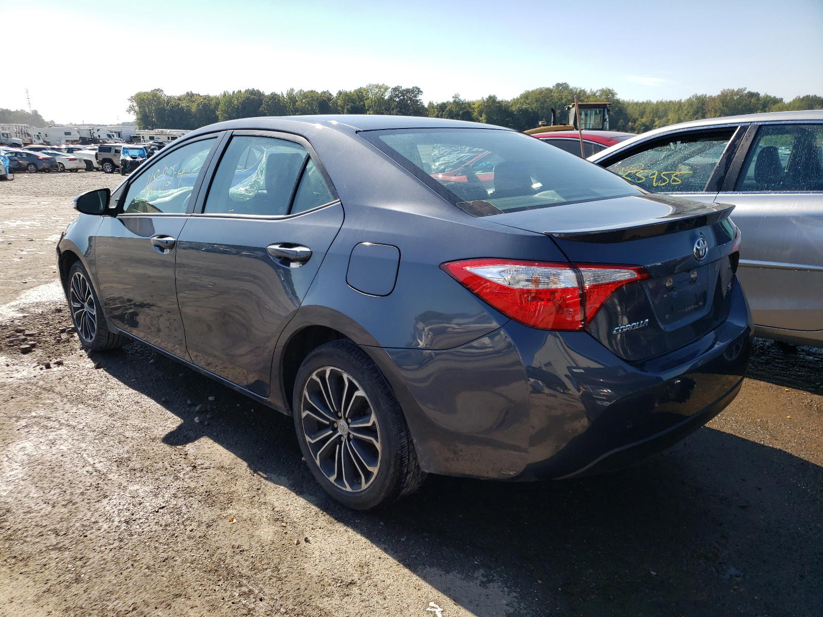 Photo 3 from auction – 2016 TOYOTA COROLLA L with VIN 5YFBURHE0GP405650