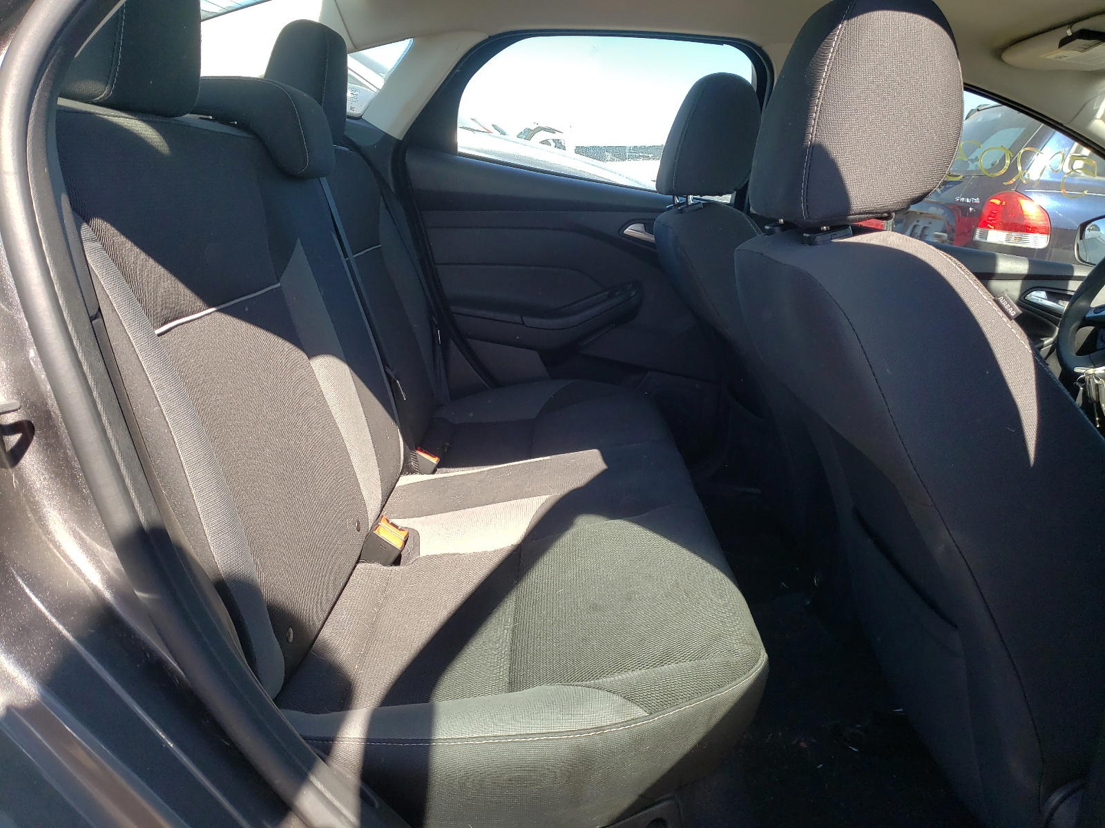 Photo 6 from auction – 2013 FORD FOCUS SE with VIN 1FADP3F29DL361471
