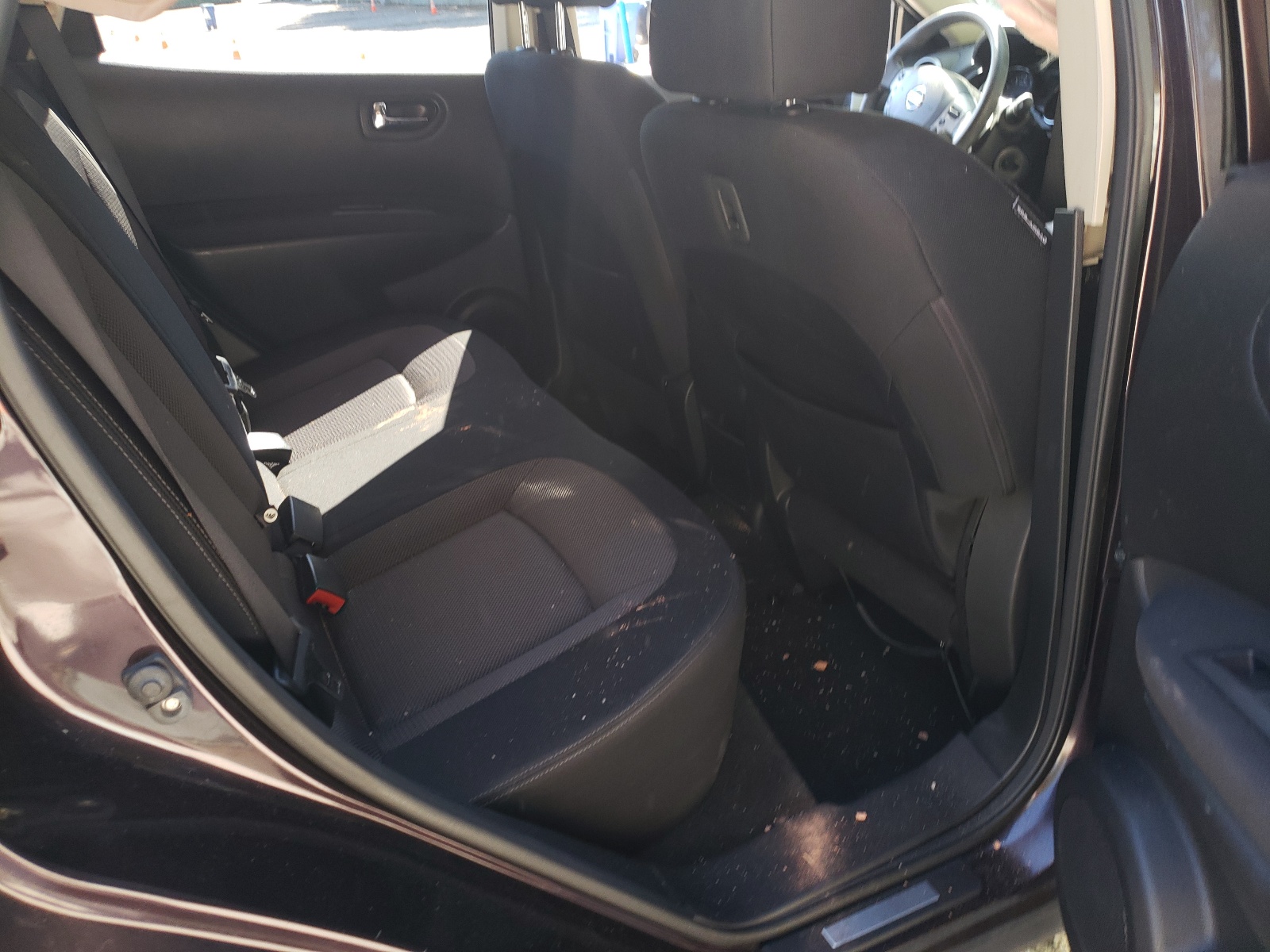 Photo 6 from auction – 2012 NISSAN ROGUE S with VIN JN8AS5MT4CW259757